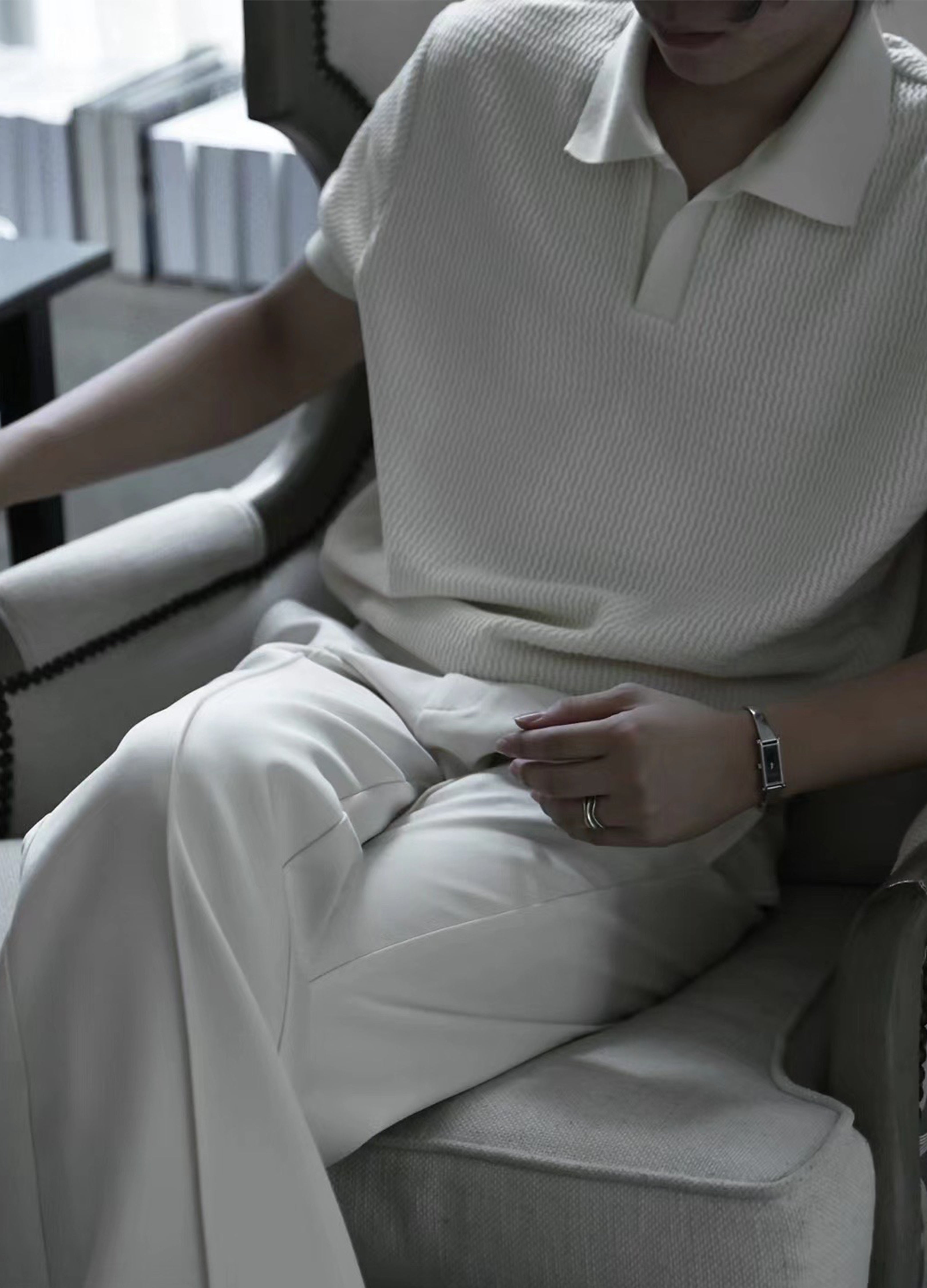 25SS ITALIAN OLD MONEY PLEATED WOOL TROUSERS