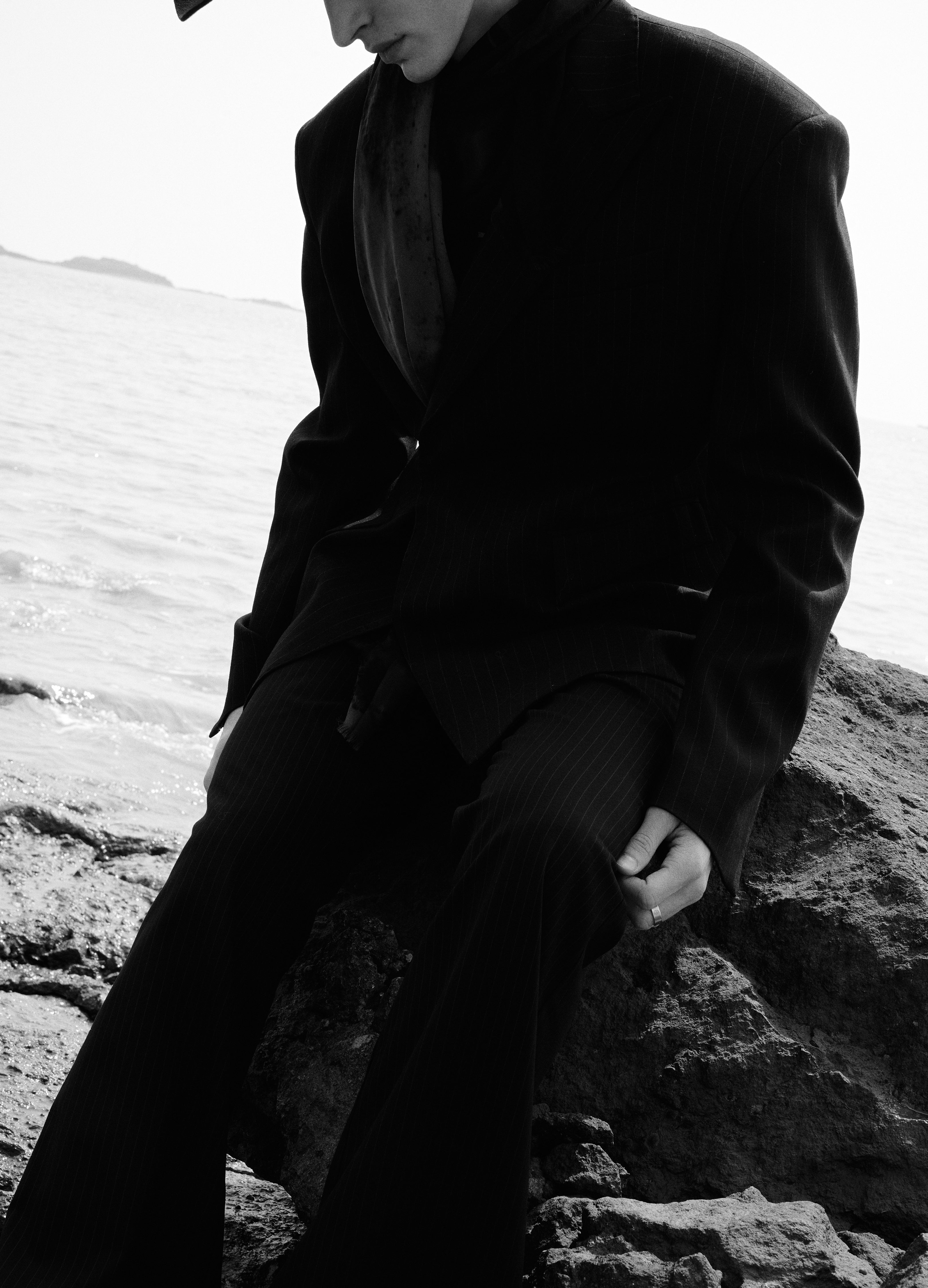 25SS BLADE STRIPE DECONSTRUCTED SUIT