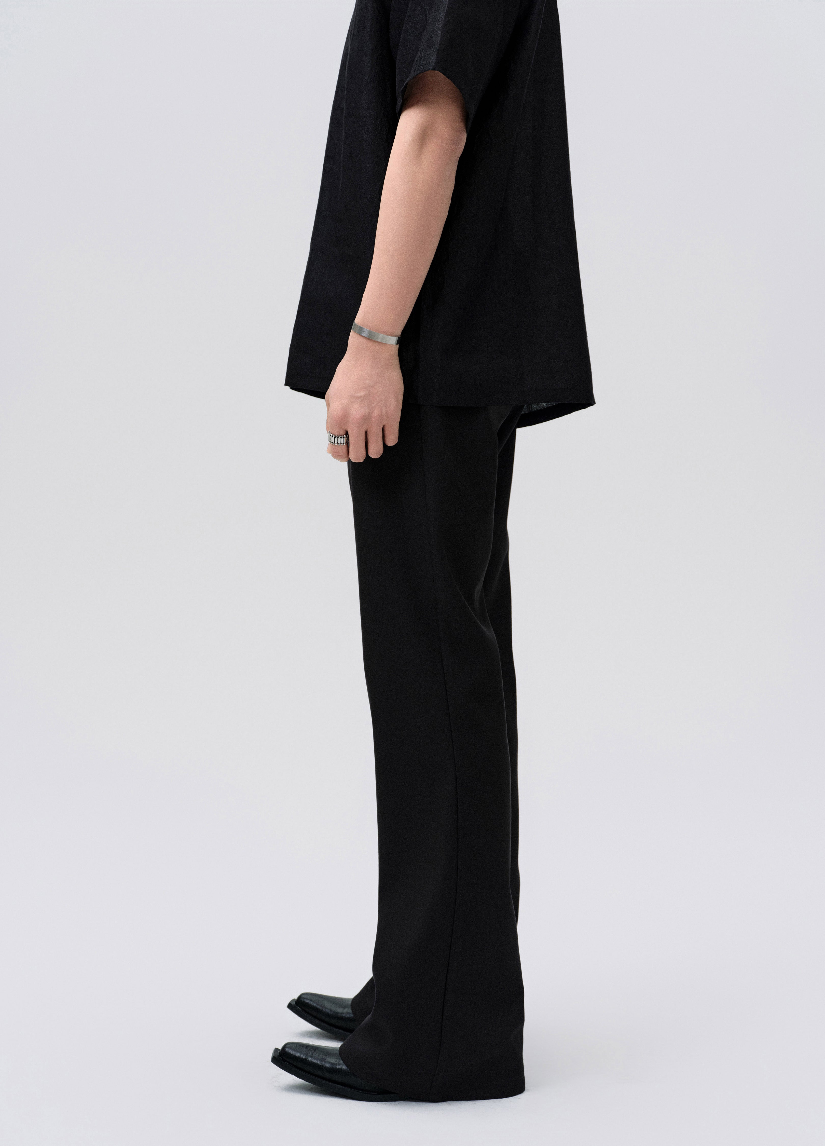 25SS STEALTH LINE A CUT TROUSERS