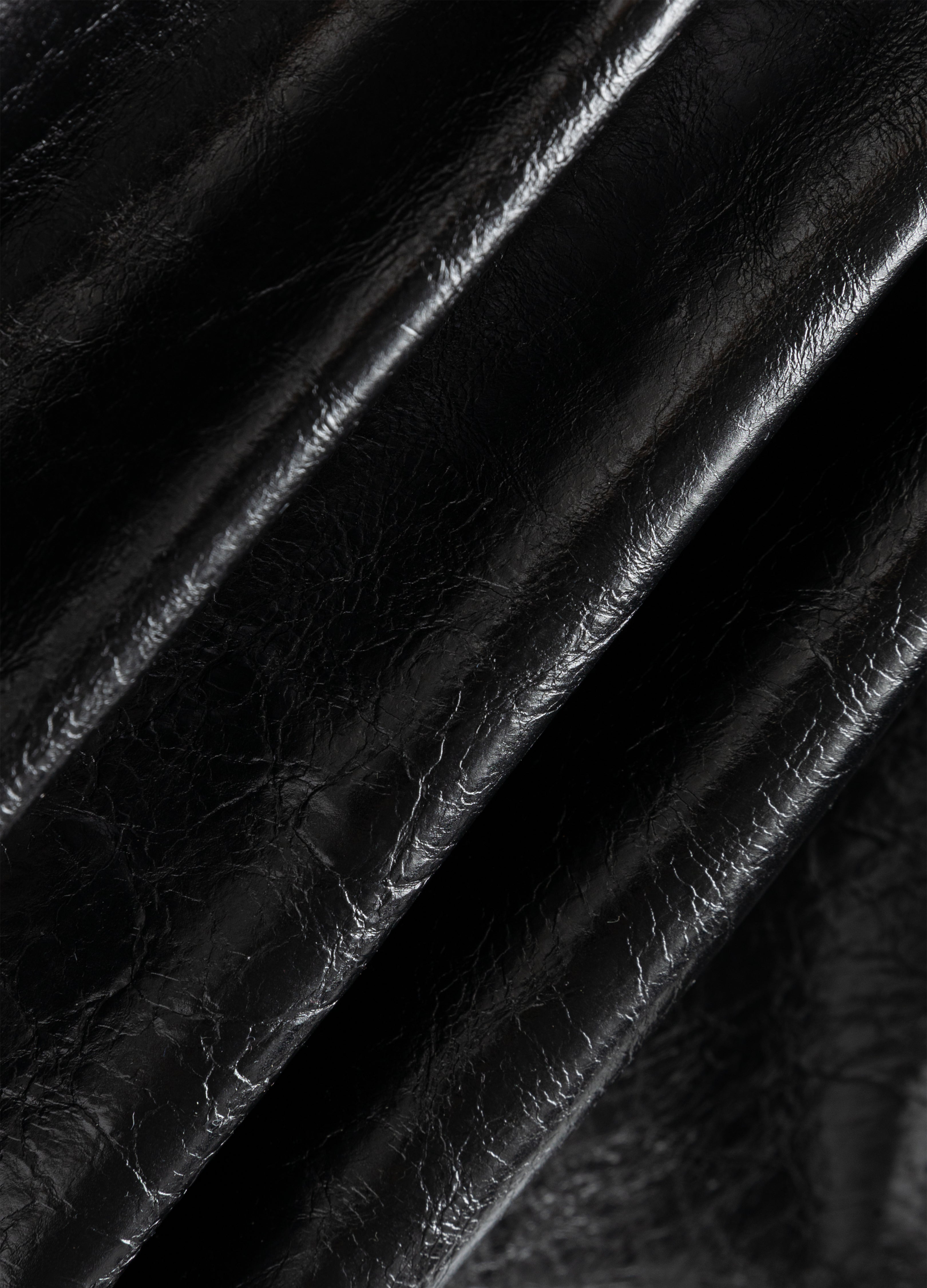 25FW PLEATED LEATHER PUFFER JACKET