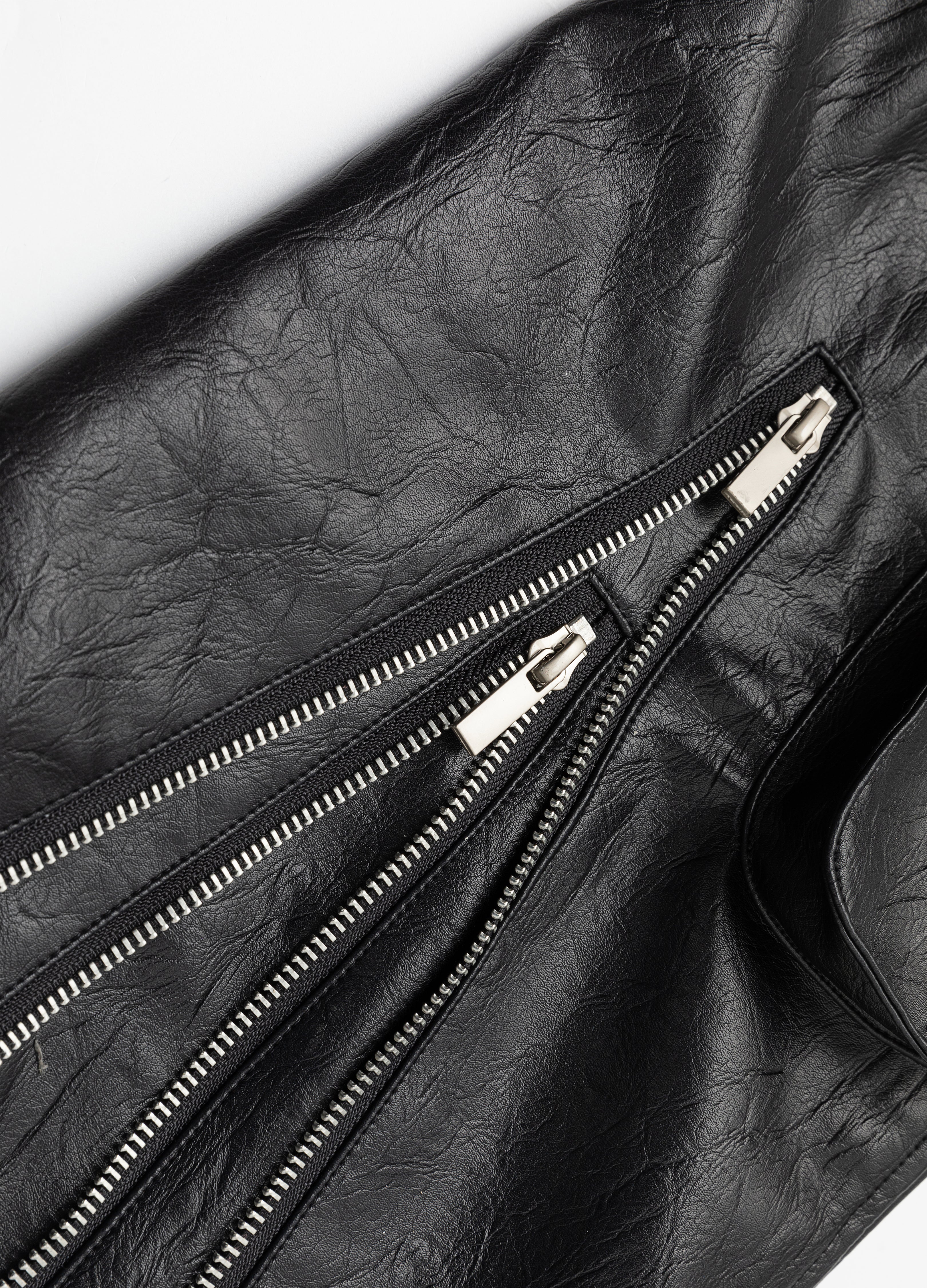 26SS BULLET FLARE LEATHER PANTS