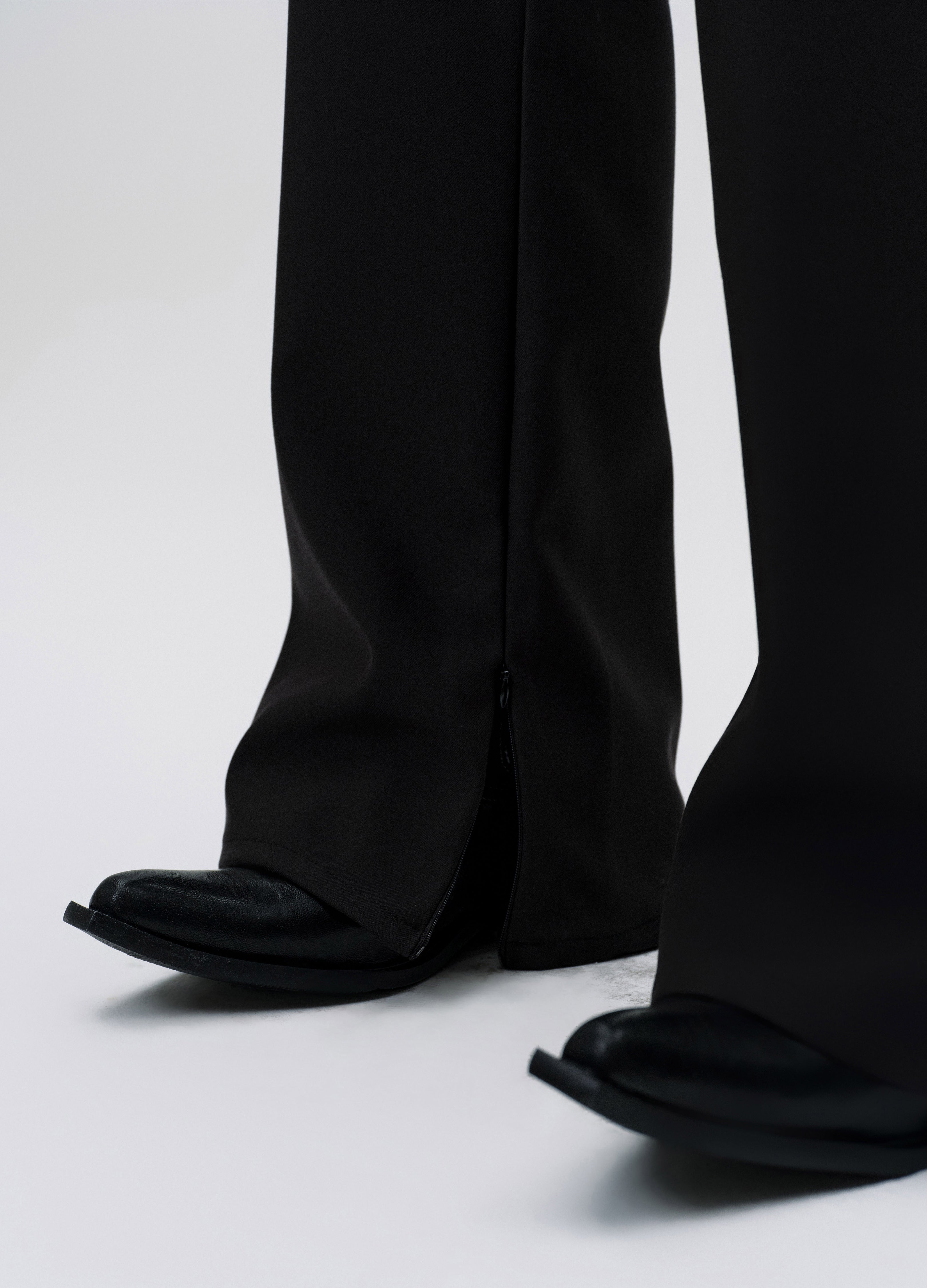 25SS STEALTH LINE A CUT TROUSERS