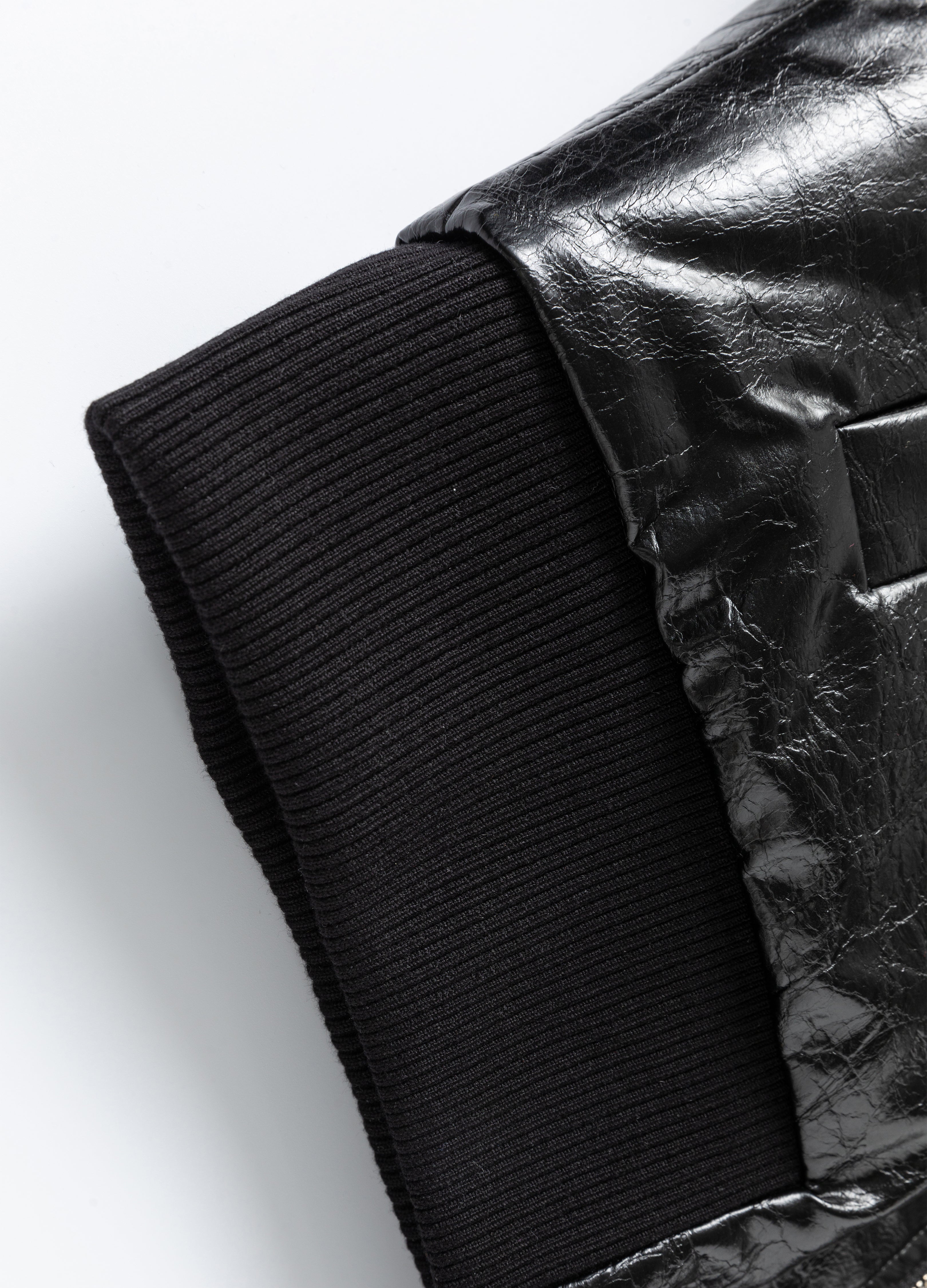 25FW PLEATED LEATHER PUFFER JACKET