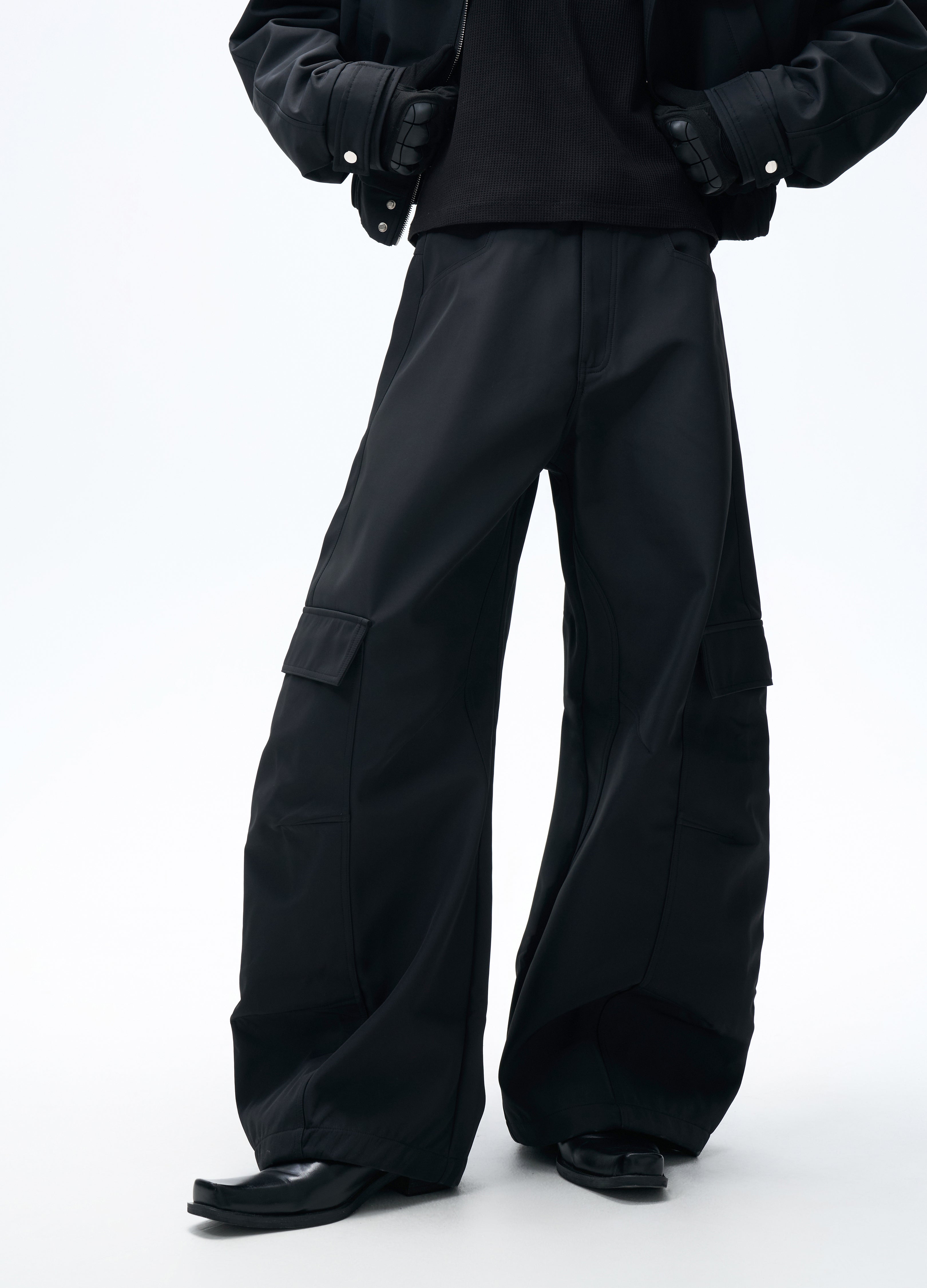 25FW BANANA CUT WIDE TROUSERS
