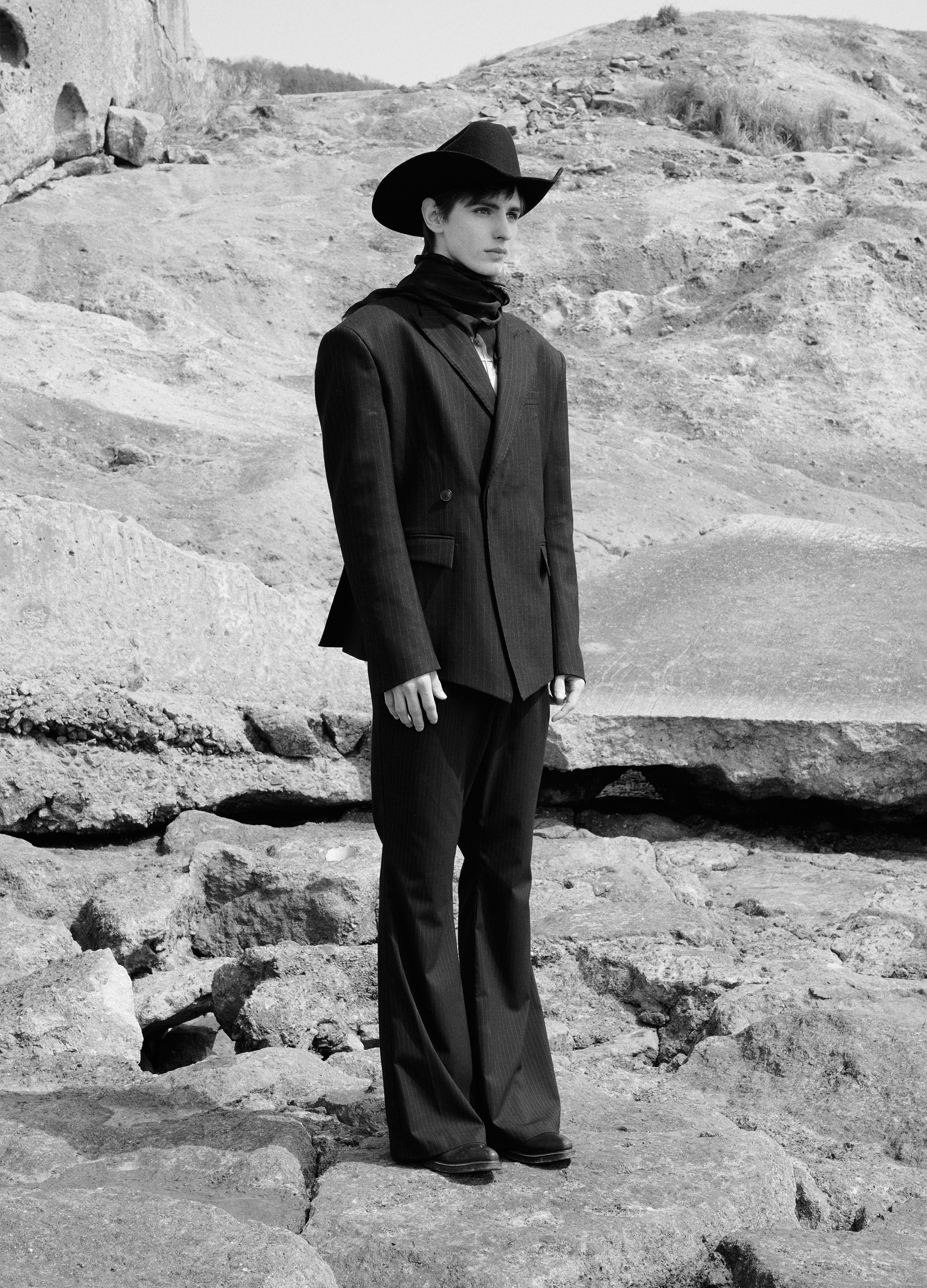 25SS BLADE STRIPE DECONSTRUCTED SUIT