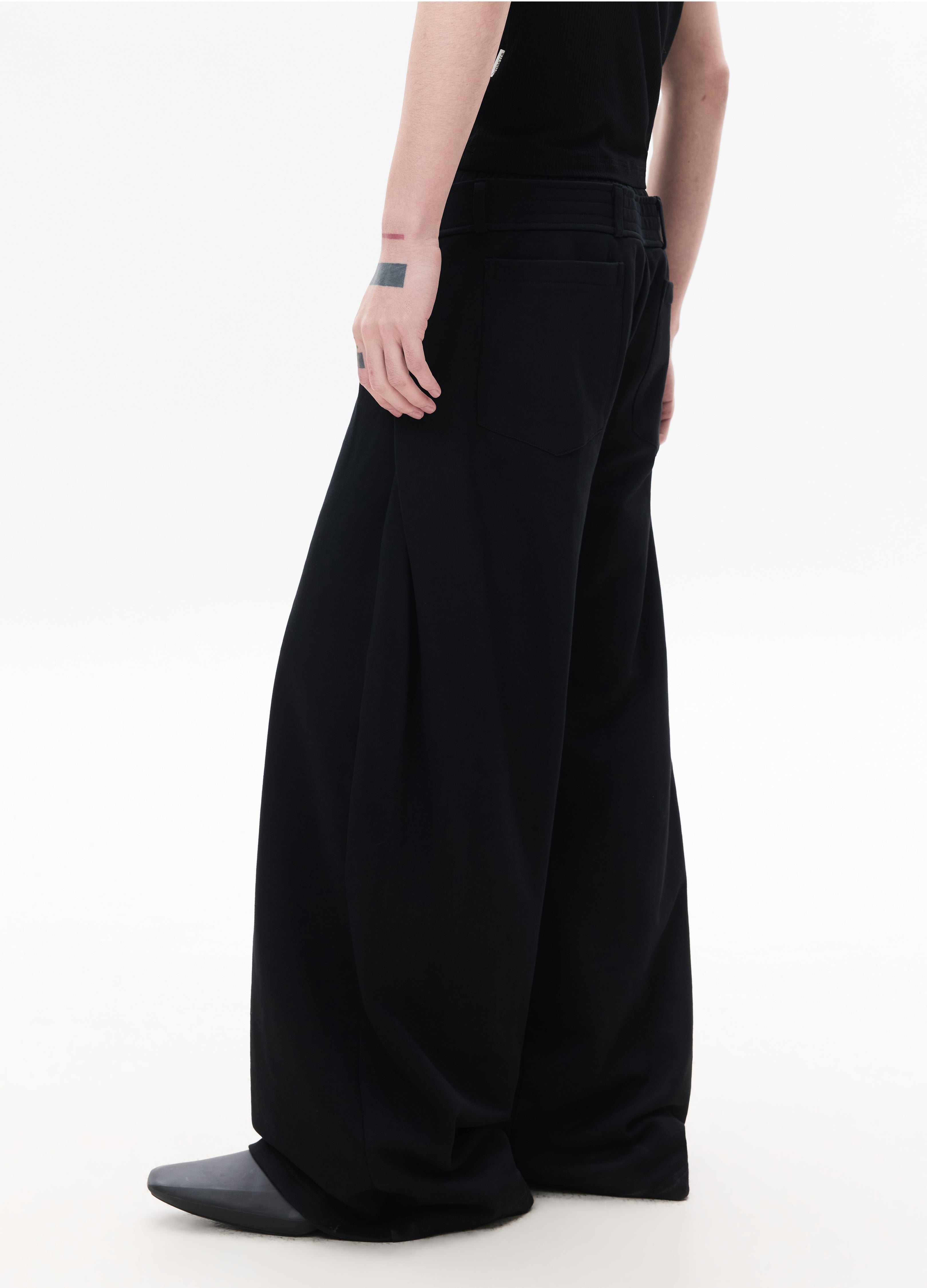 26SS DECONSTRUCT SCIMITAR SWEATPANTS