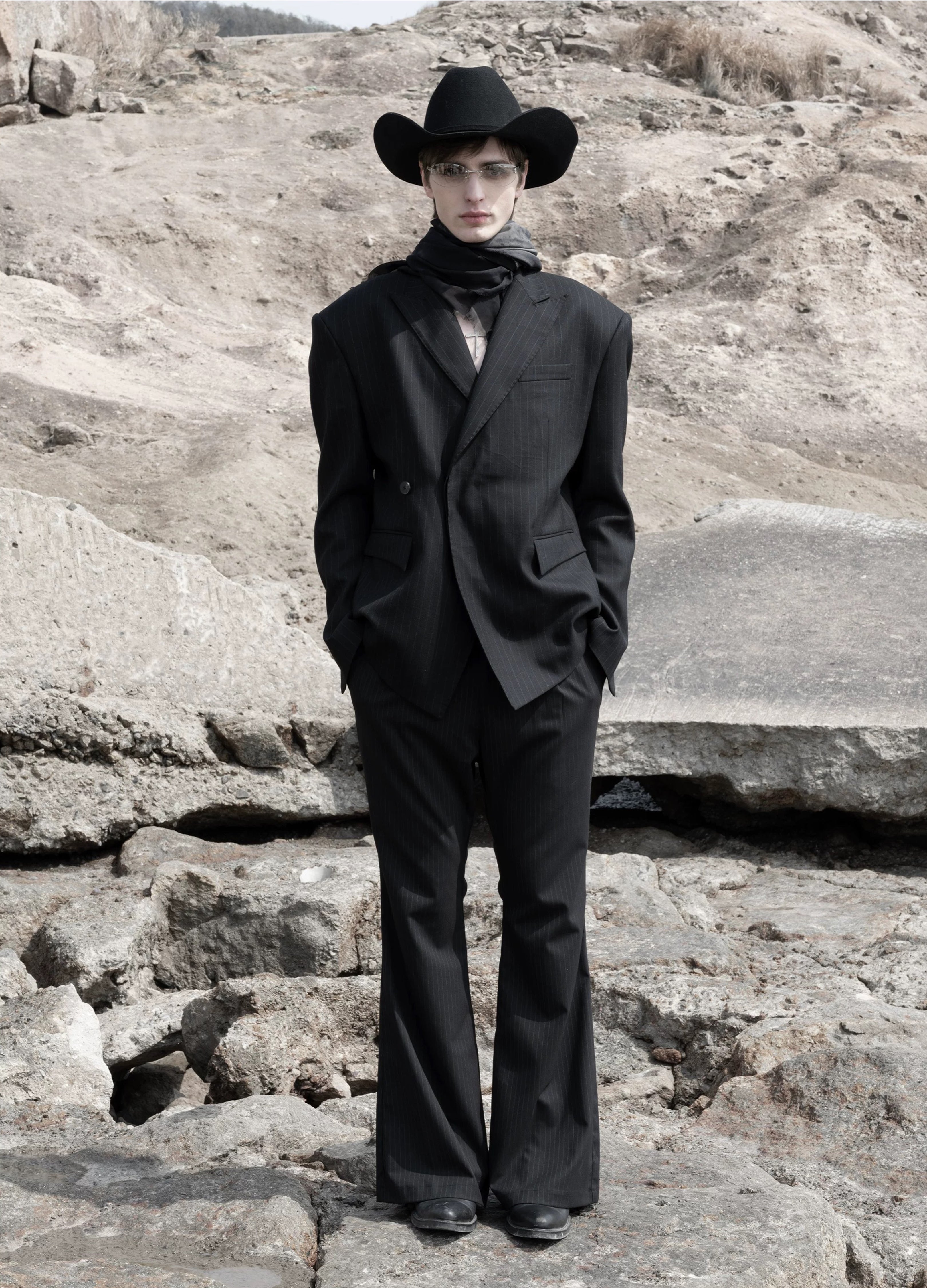 25SS BLADE STRIPE DECONSTRUCTED SUIT