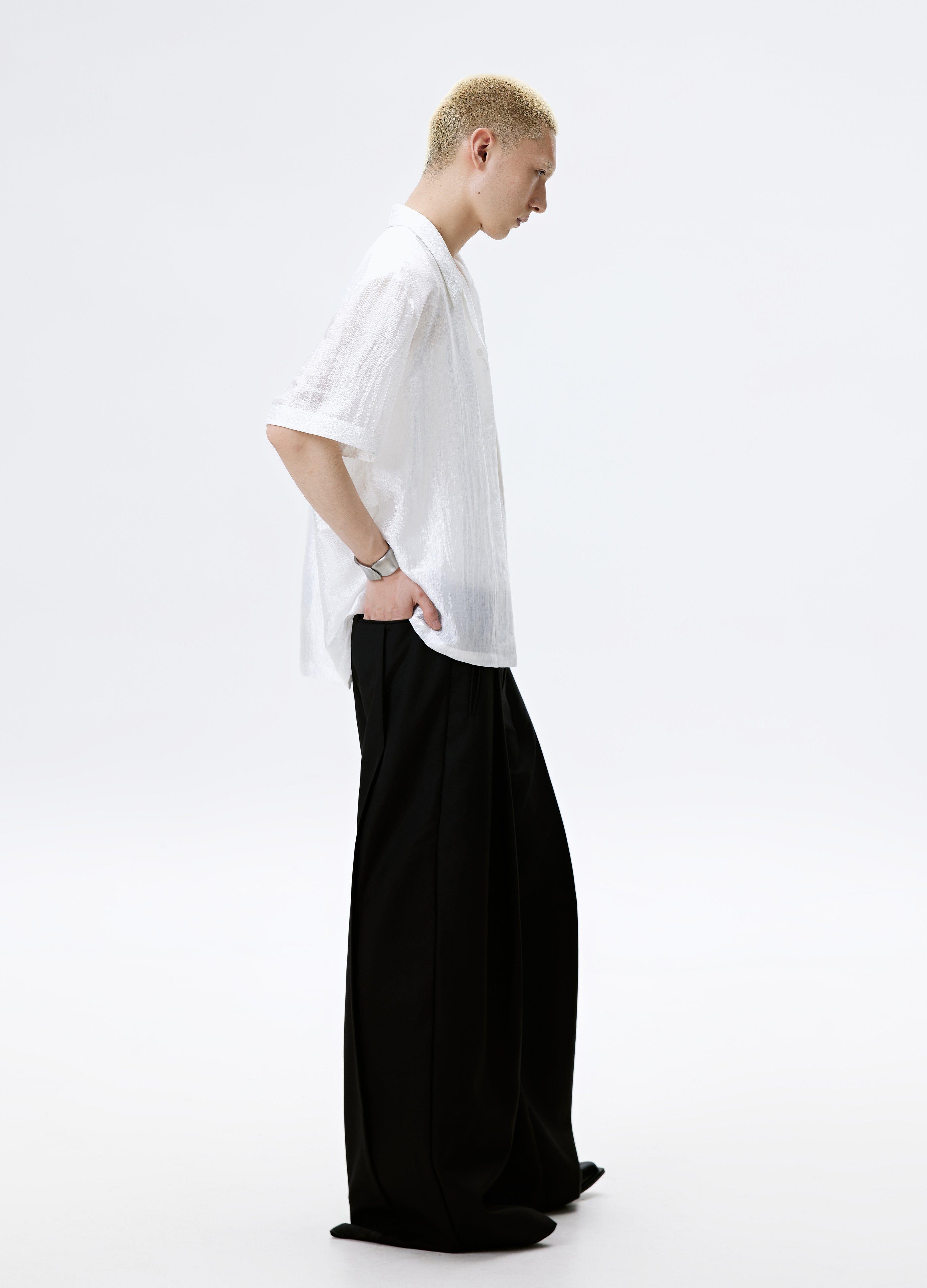 25SS WHITE BLACK TEXTURE SHINE SHIRT