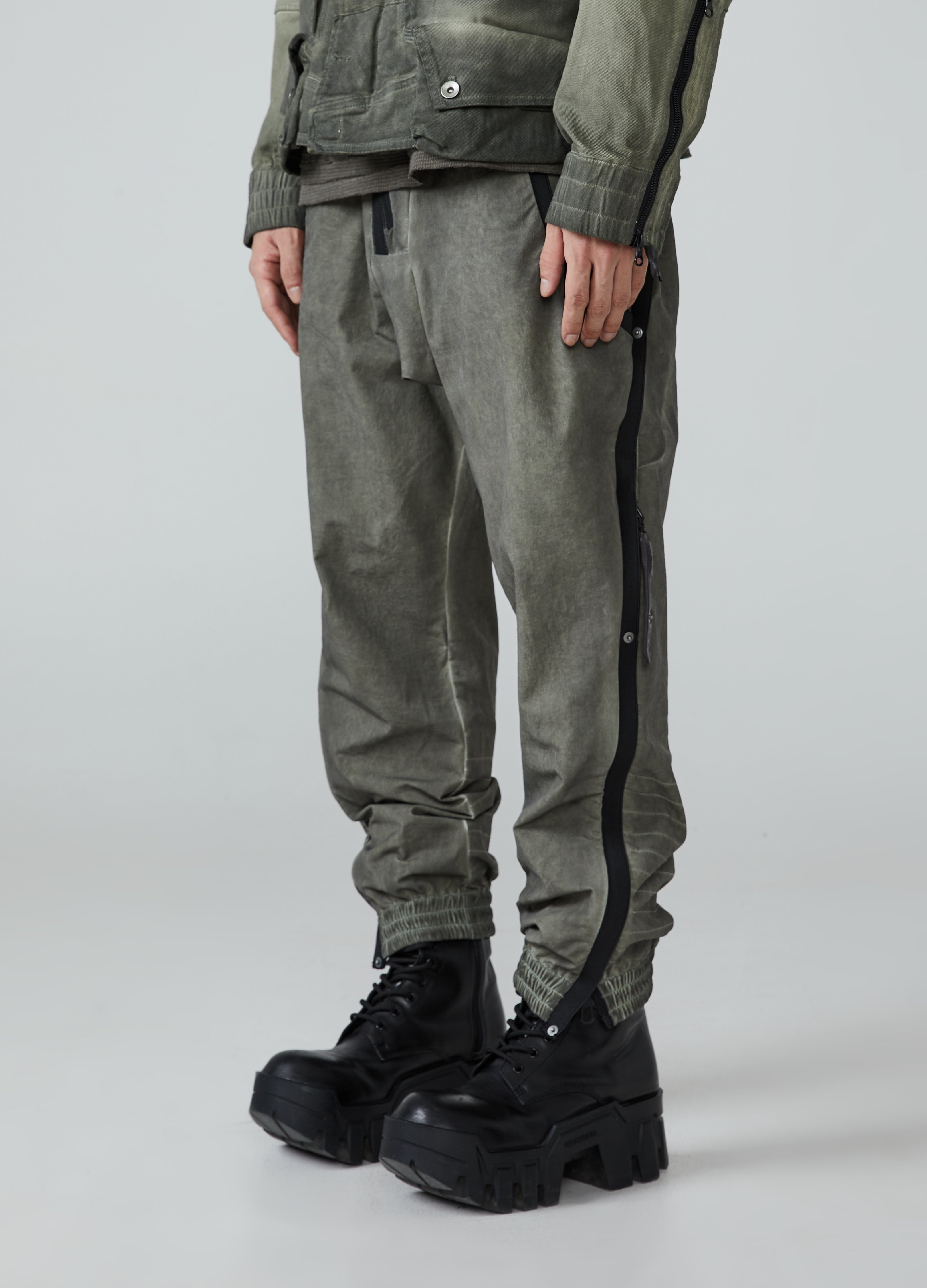 Wasteland Tapered Distressed Bottoms