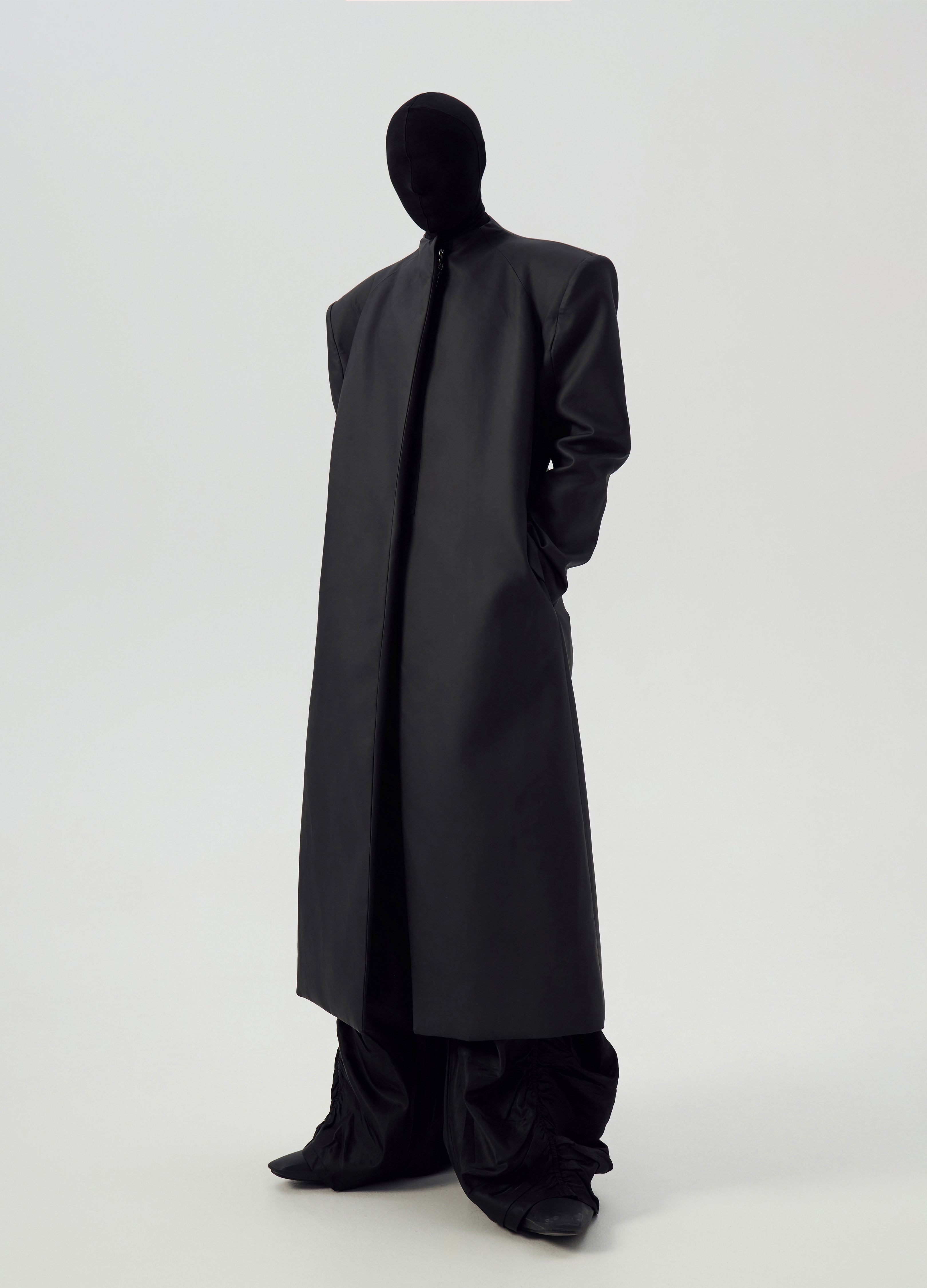 24FW MATTE BLACK OVERSIZED TRENCH COAT