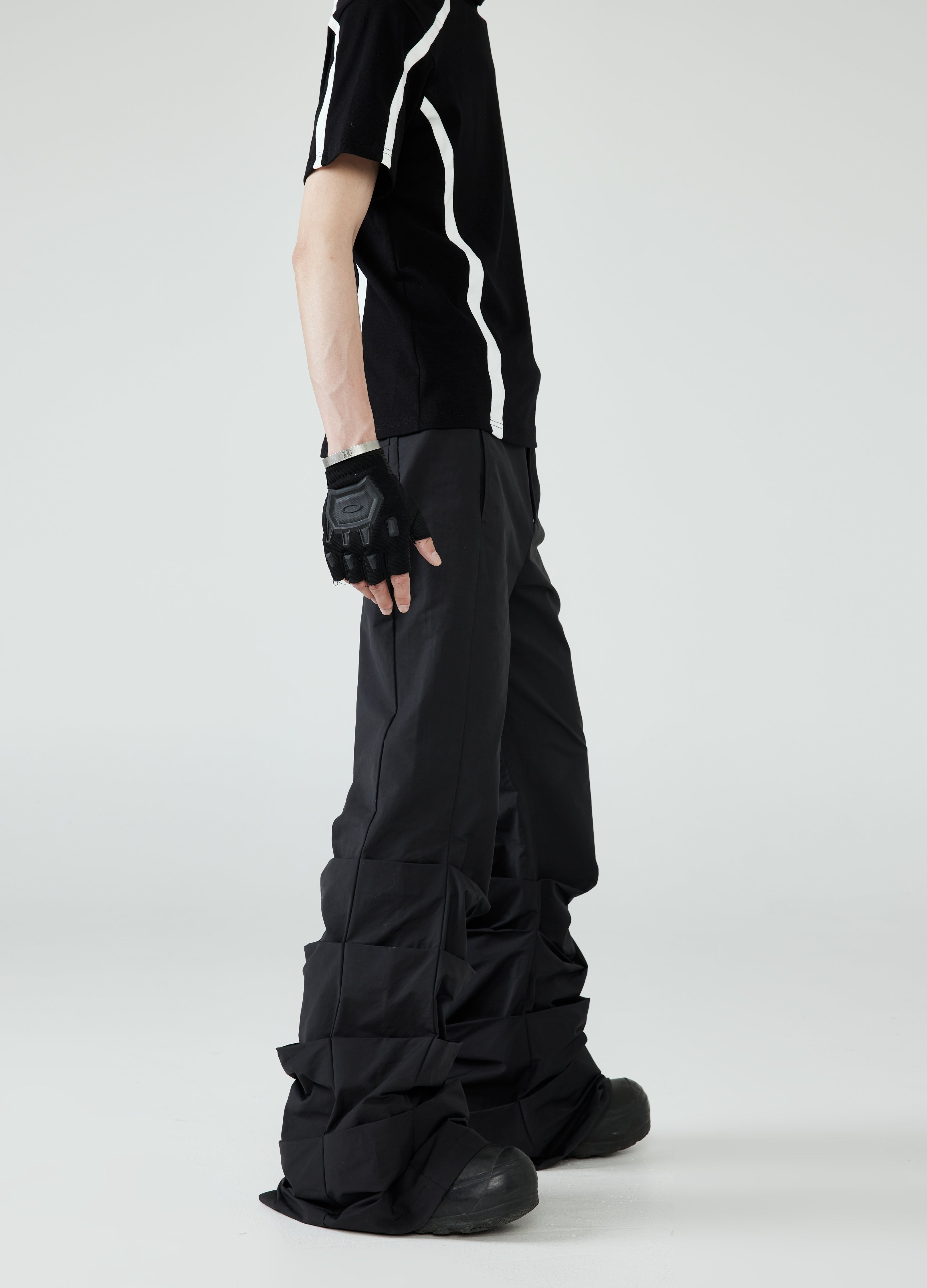 24SS Scimitar Pleat Pants