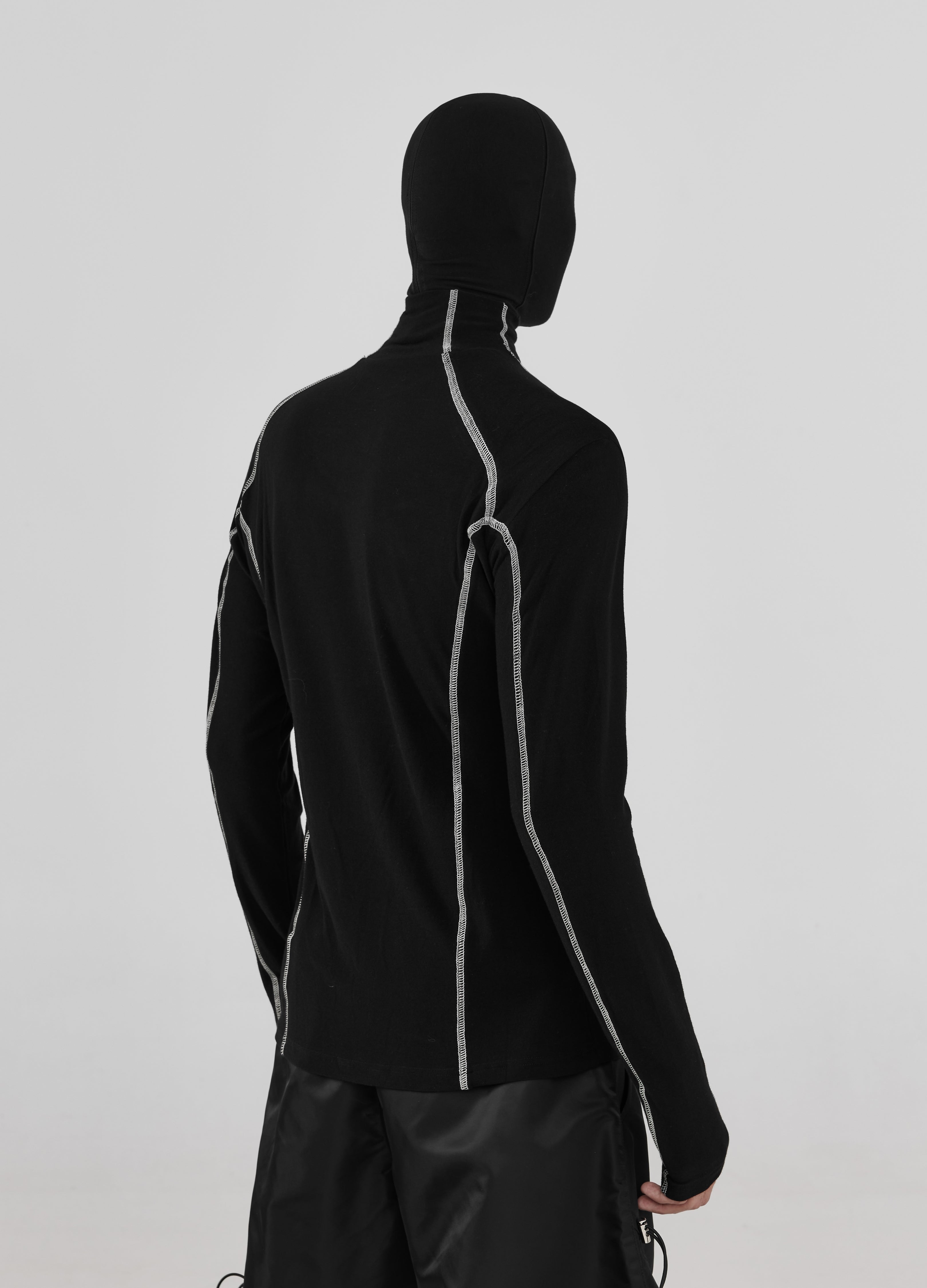 24FW Thread High-Collar Tee”