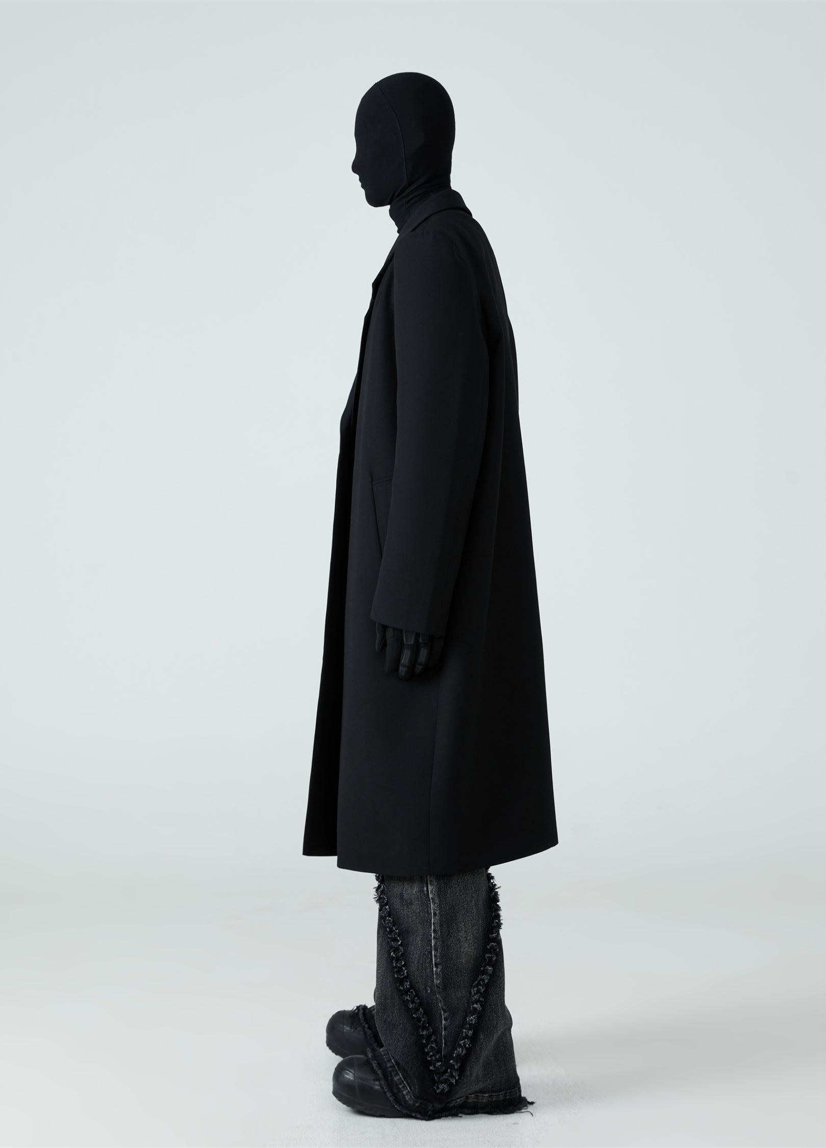 23FW Pad Shoulder Windbreaker Coat