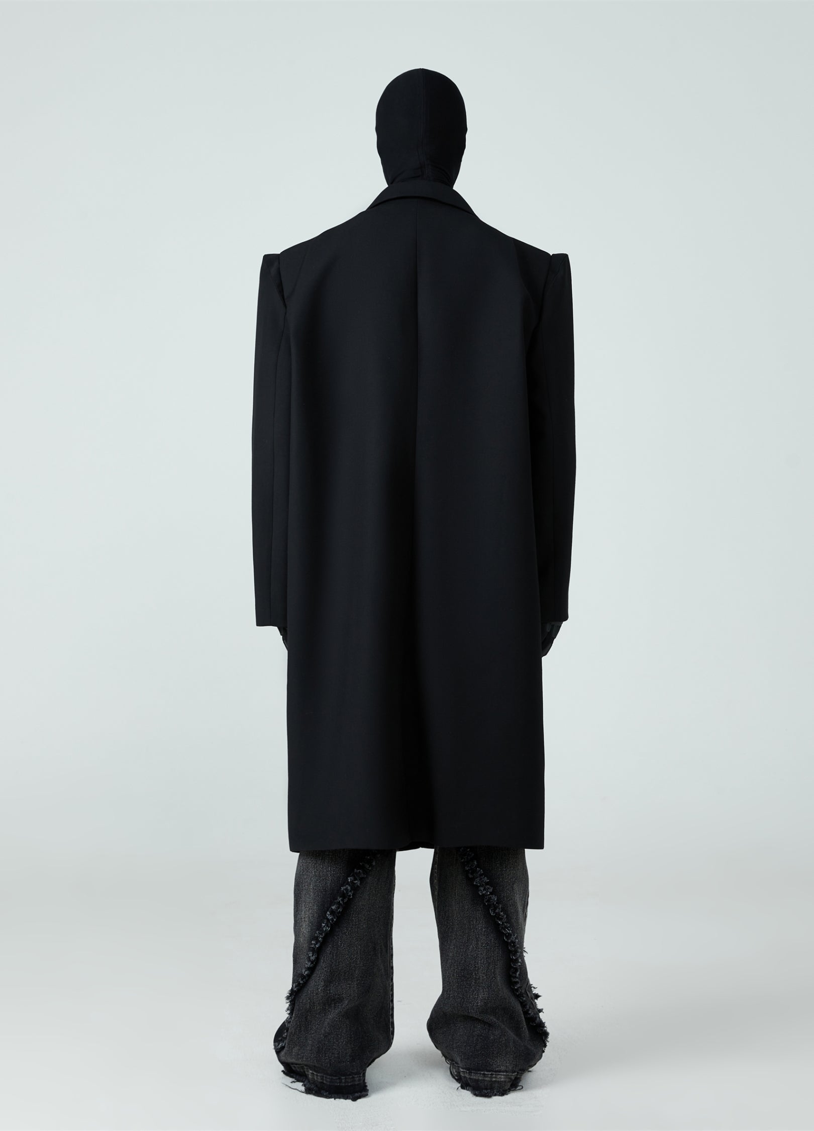 23FW Pad Shoulder Windbreaker Coat