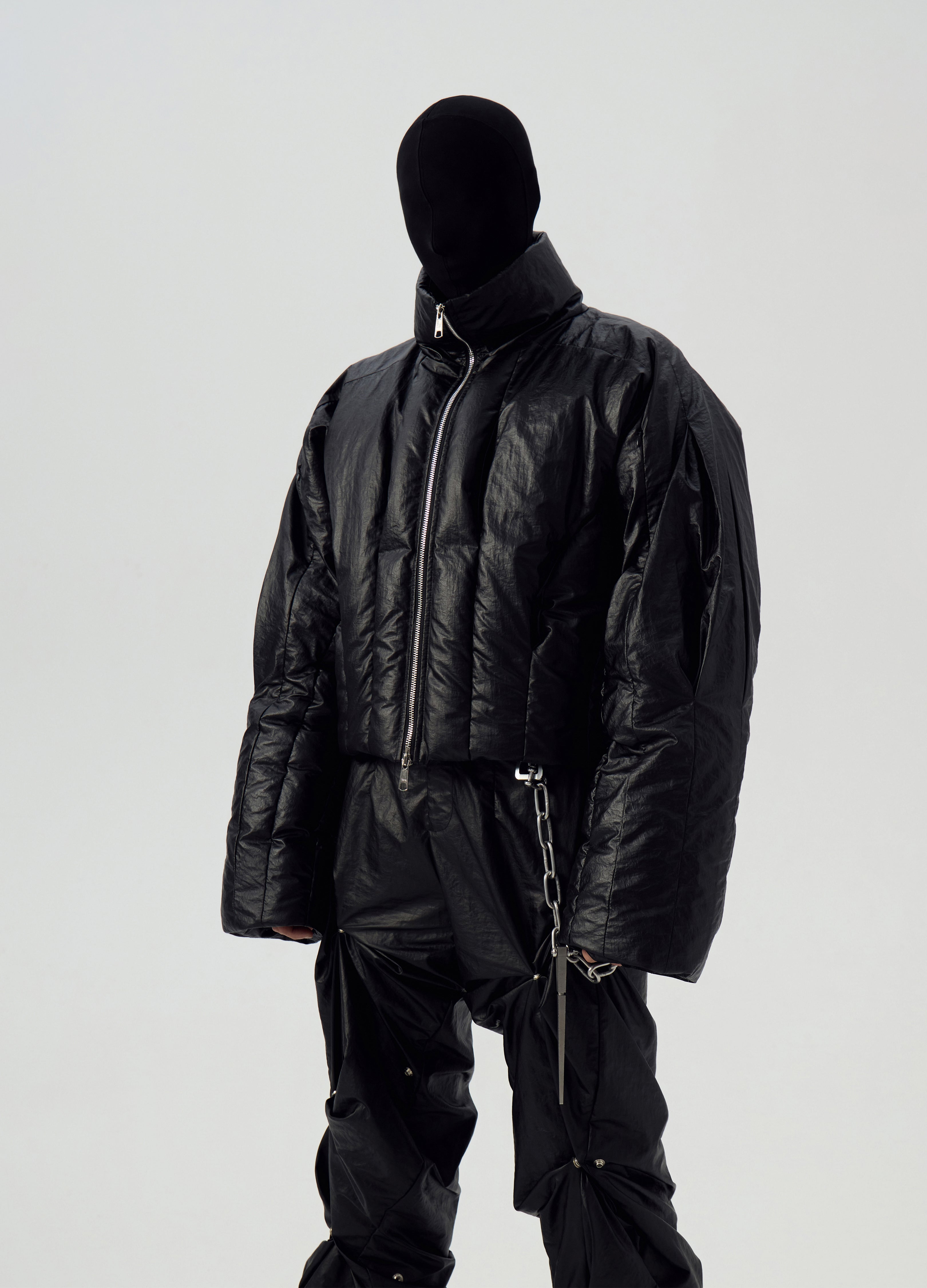 24FW GLOSSY BLACK STAND COLLAR PUFFER