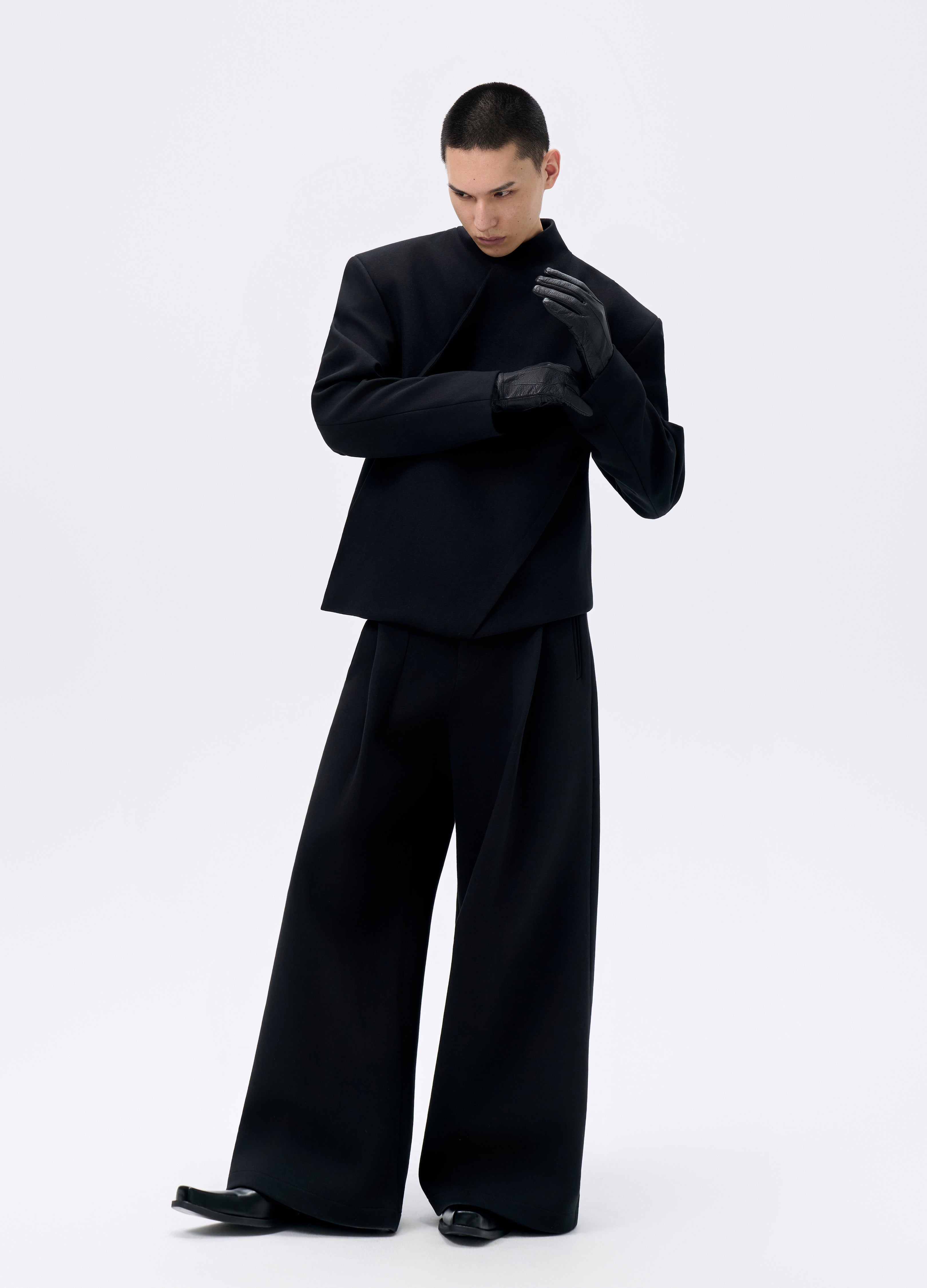 25FW BLACK PLEATED WIDE TROUSERS