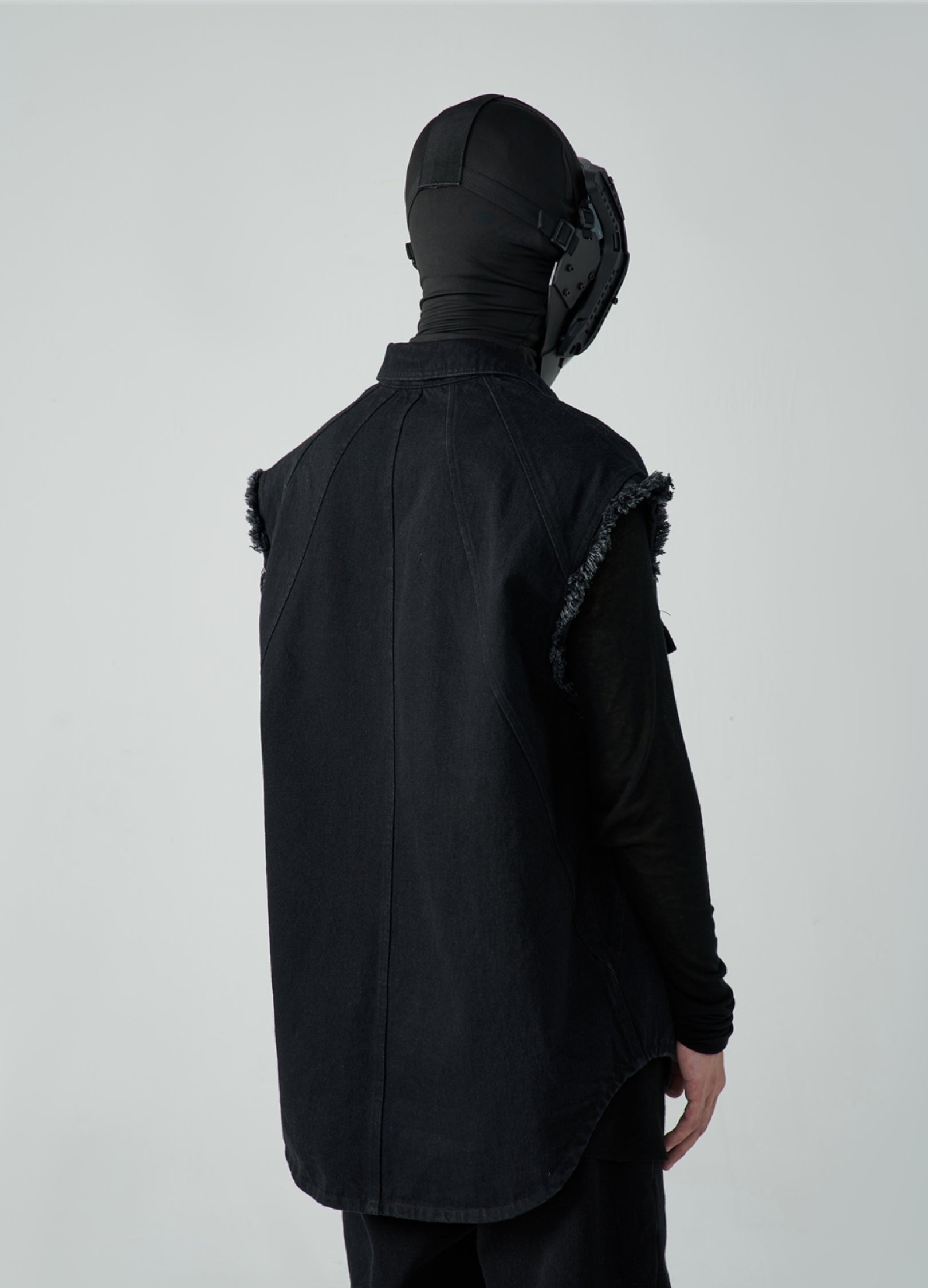 22FW Blackout Boulevard Vest