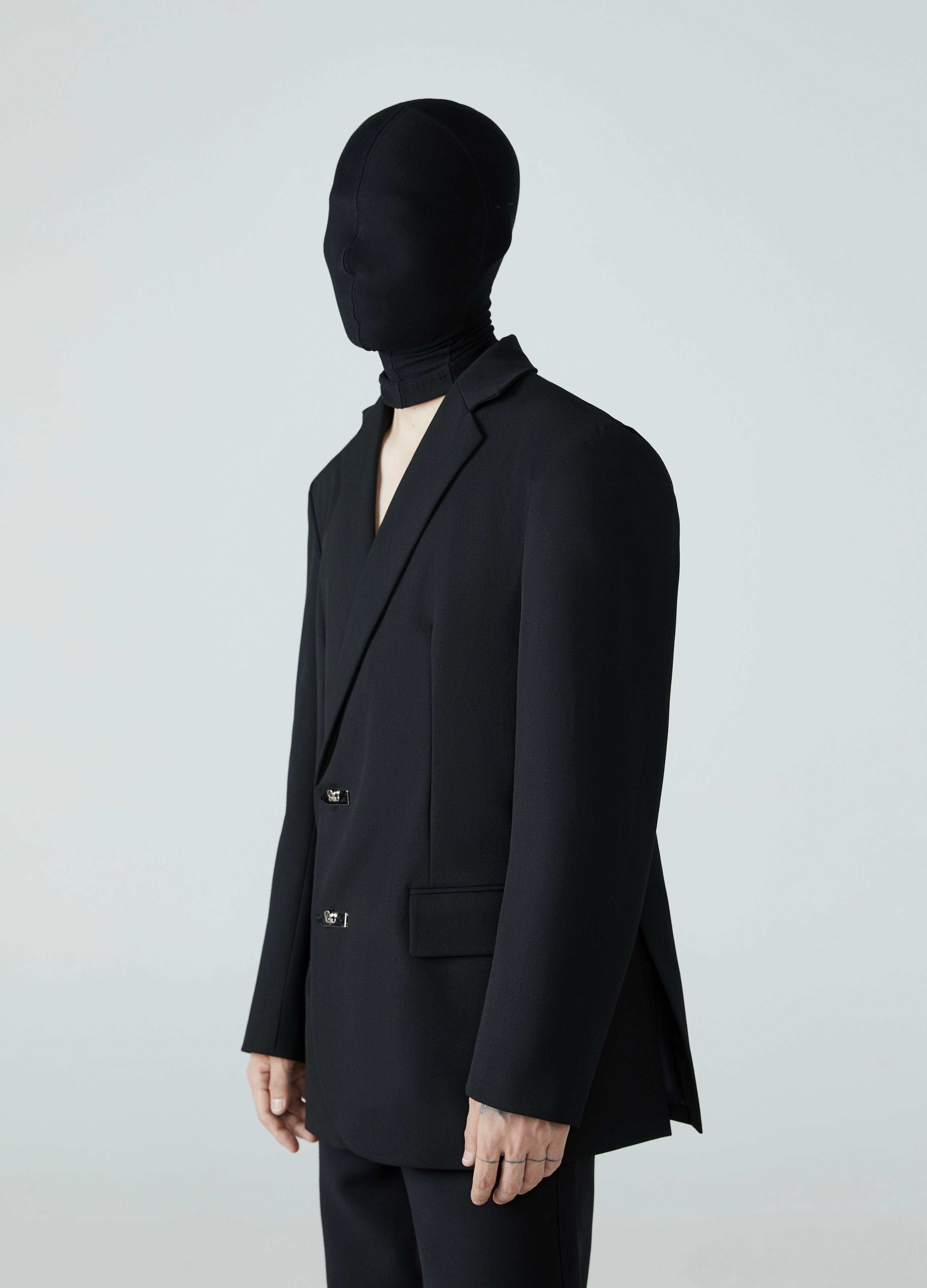 23FW Structured Shoulder Slim-Fit Suit Jacket