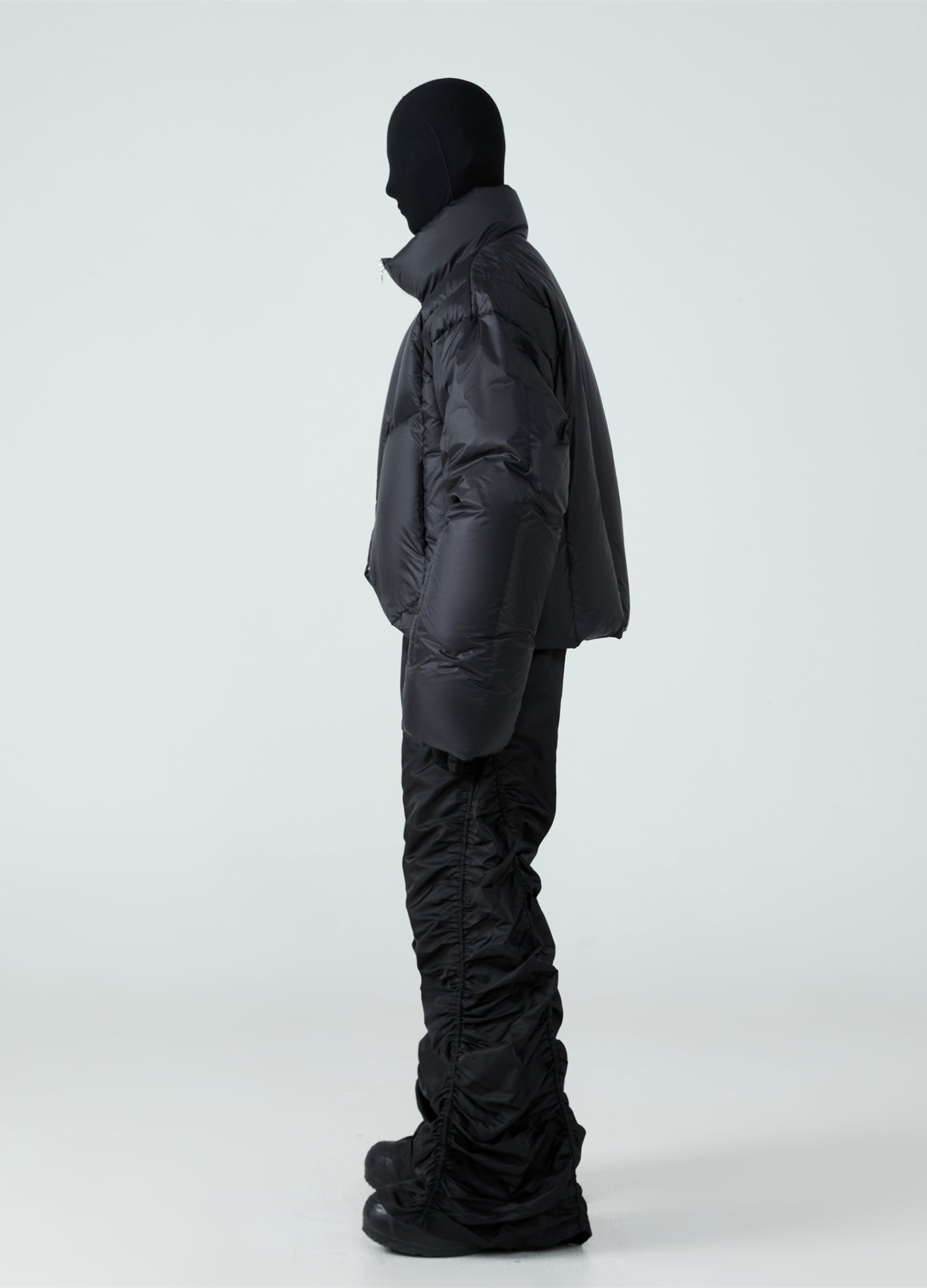 23FW V-Crop High-Collar Puffer