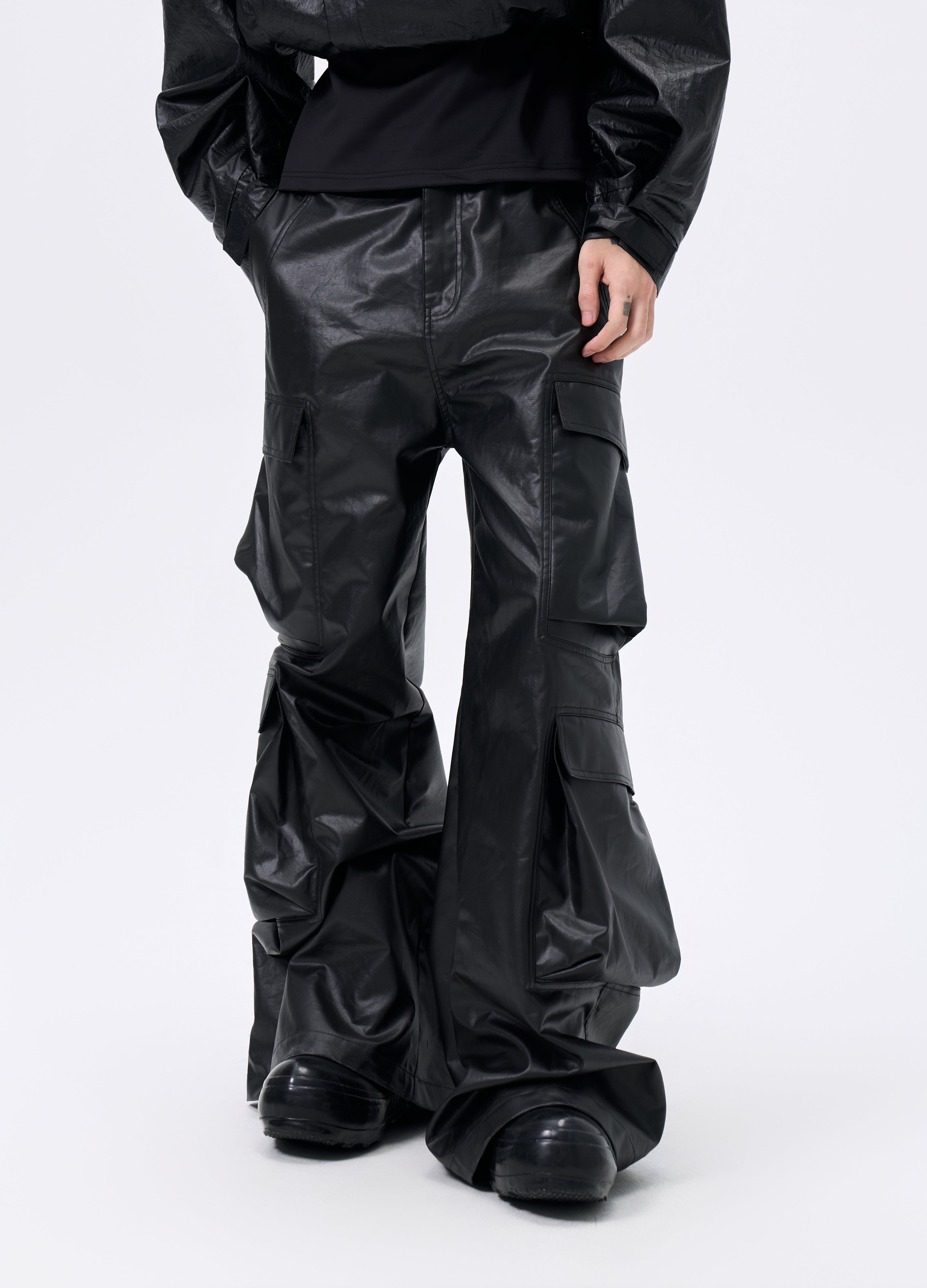 25FW COATED MULTI-CARGO PANTS