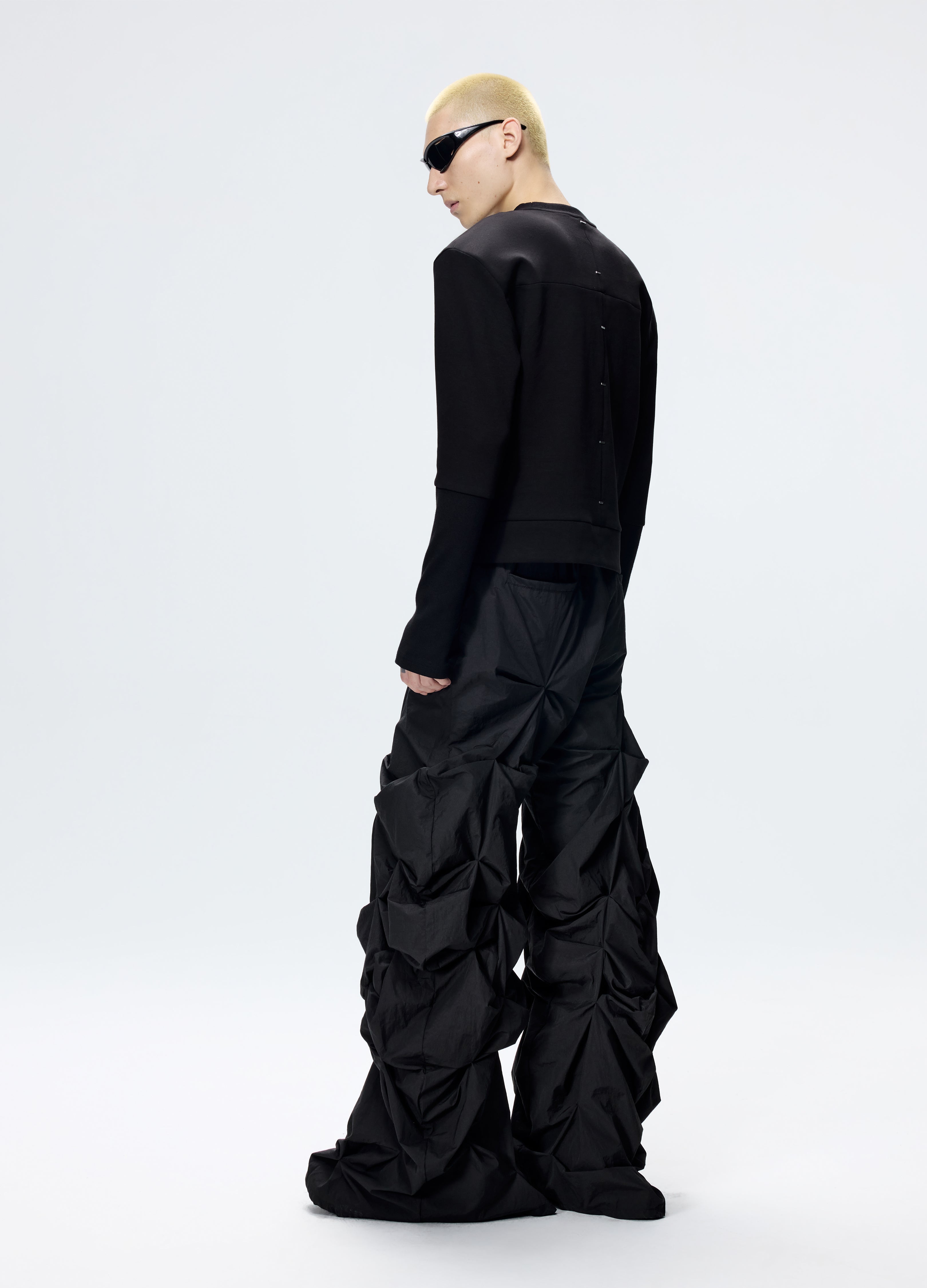 25FW STAPLE DETAIL CROPPED HOODIE