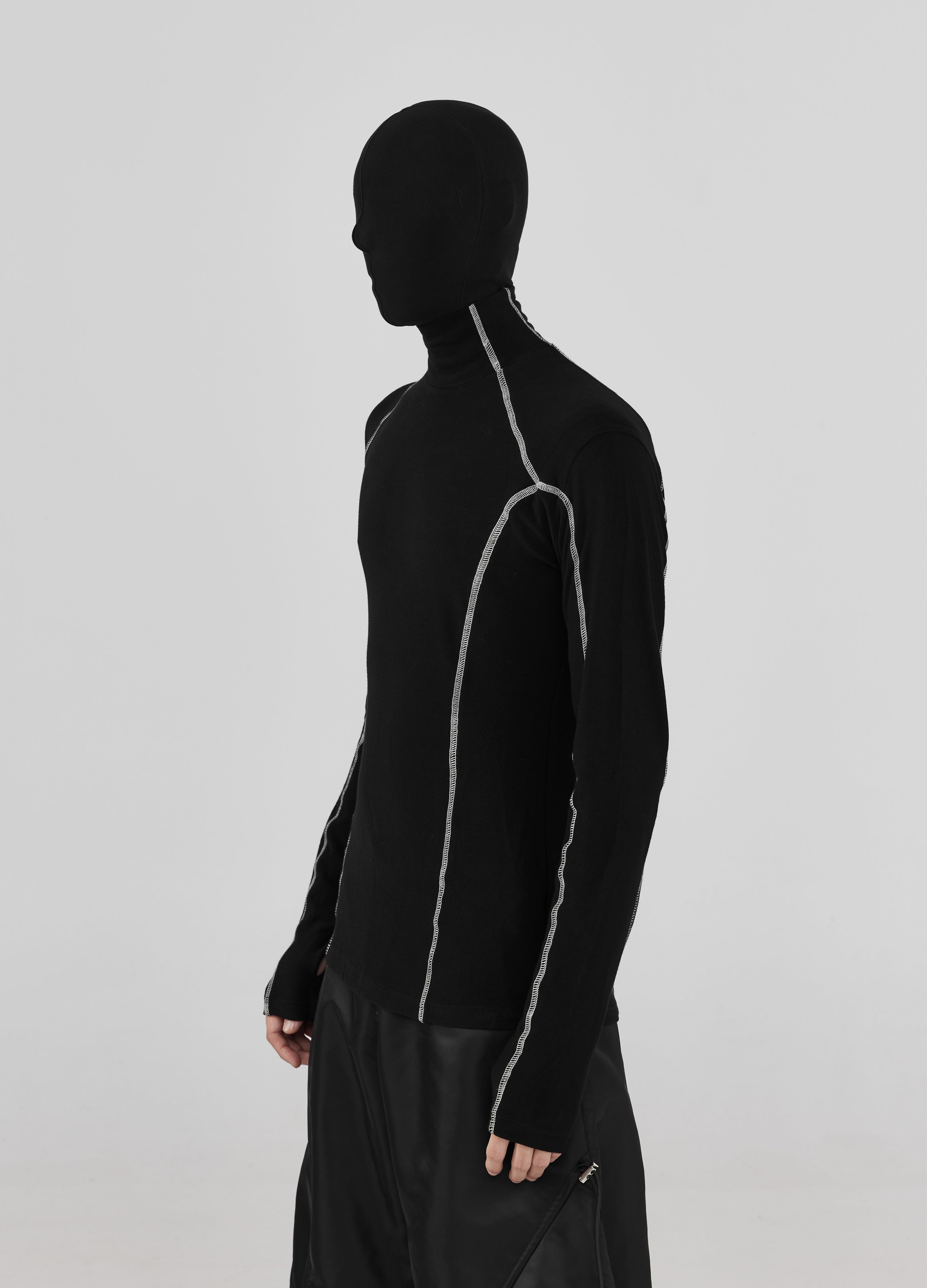 24FW Thread High-Collar Tee”