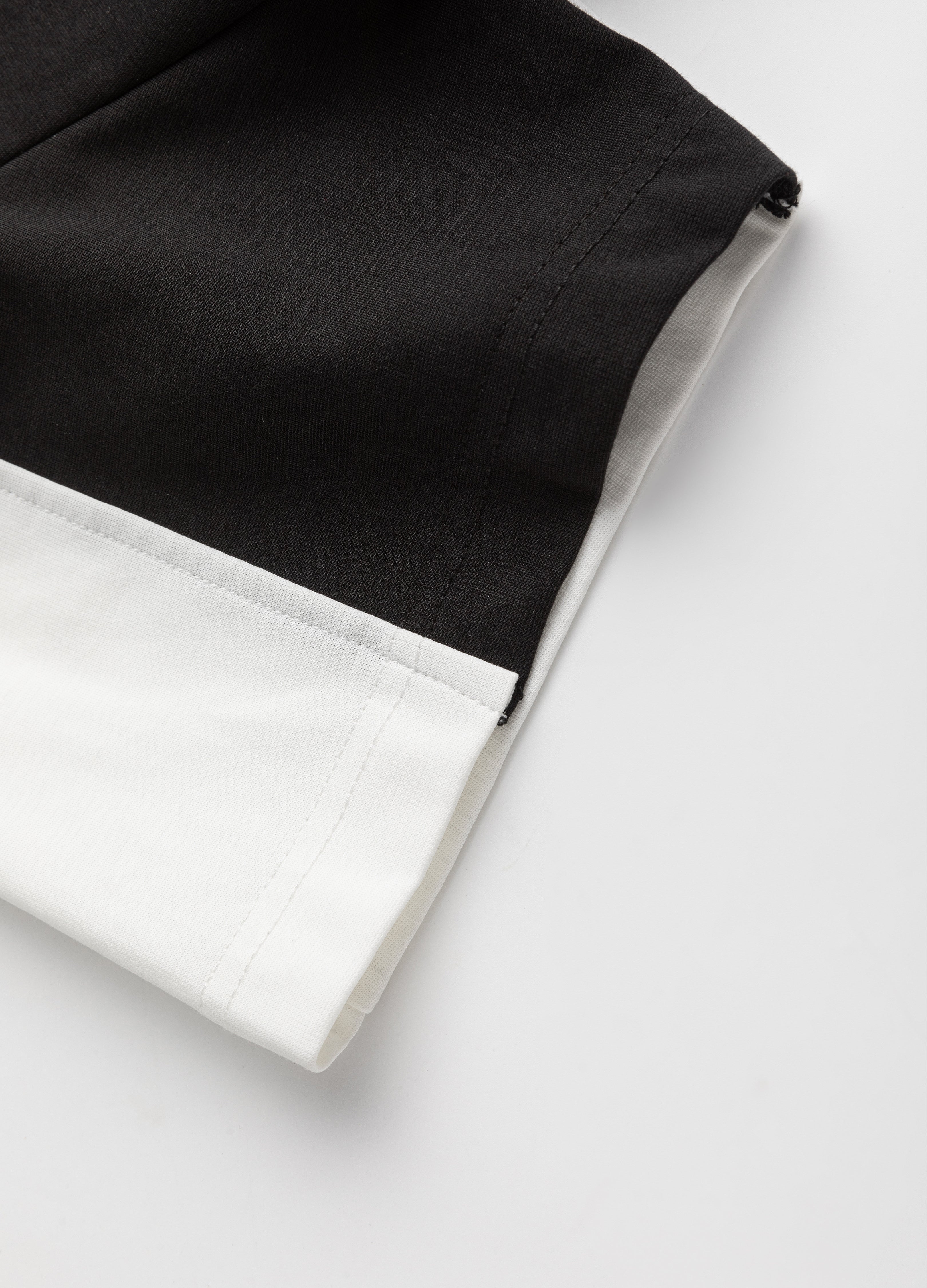 23FW Faux-Layered Jin & Jang Tee