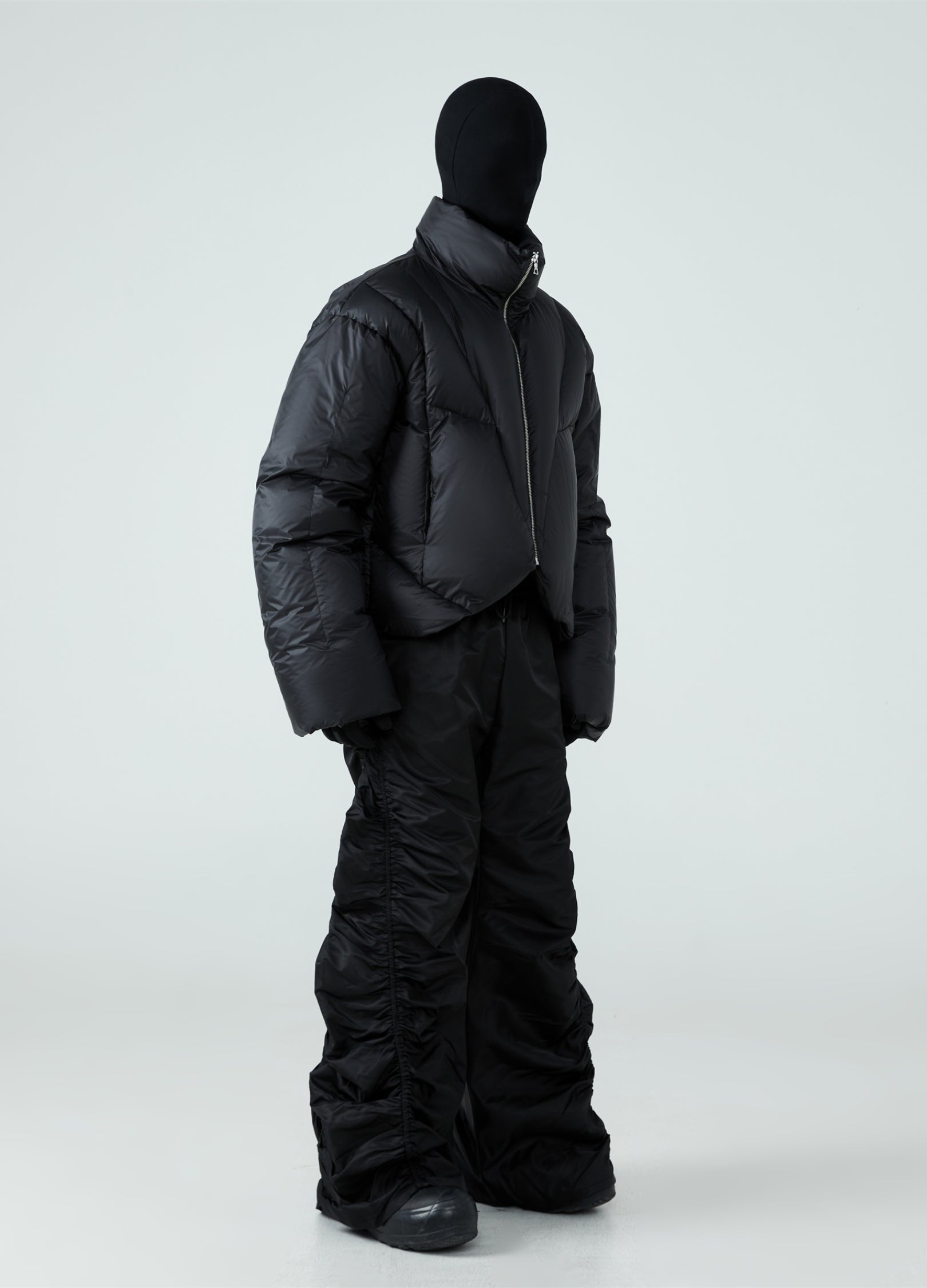 23FW V-Crop High-Collar Puffer