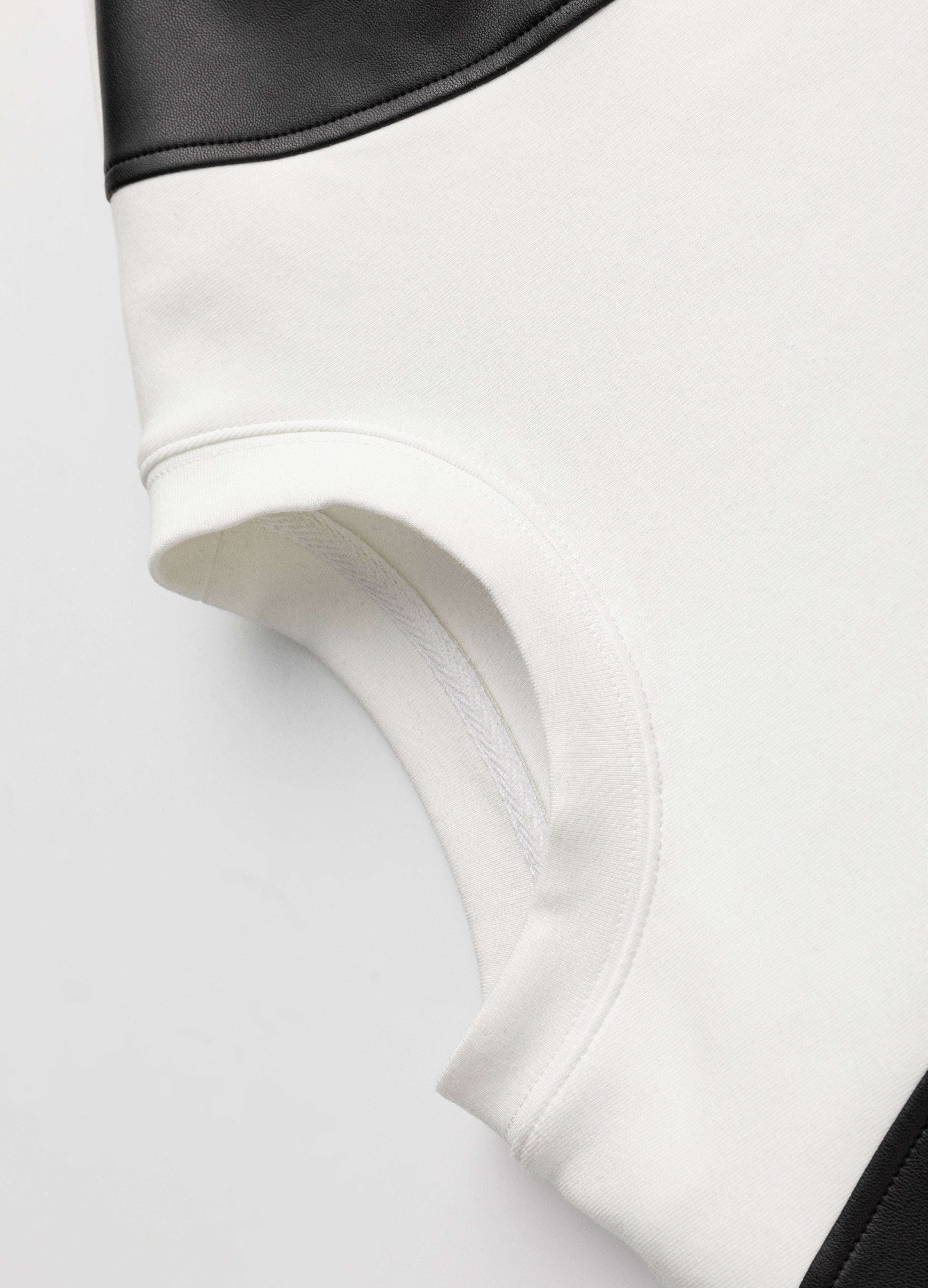 23FW Leather Pad Jin & Jang Tee