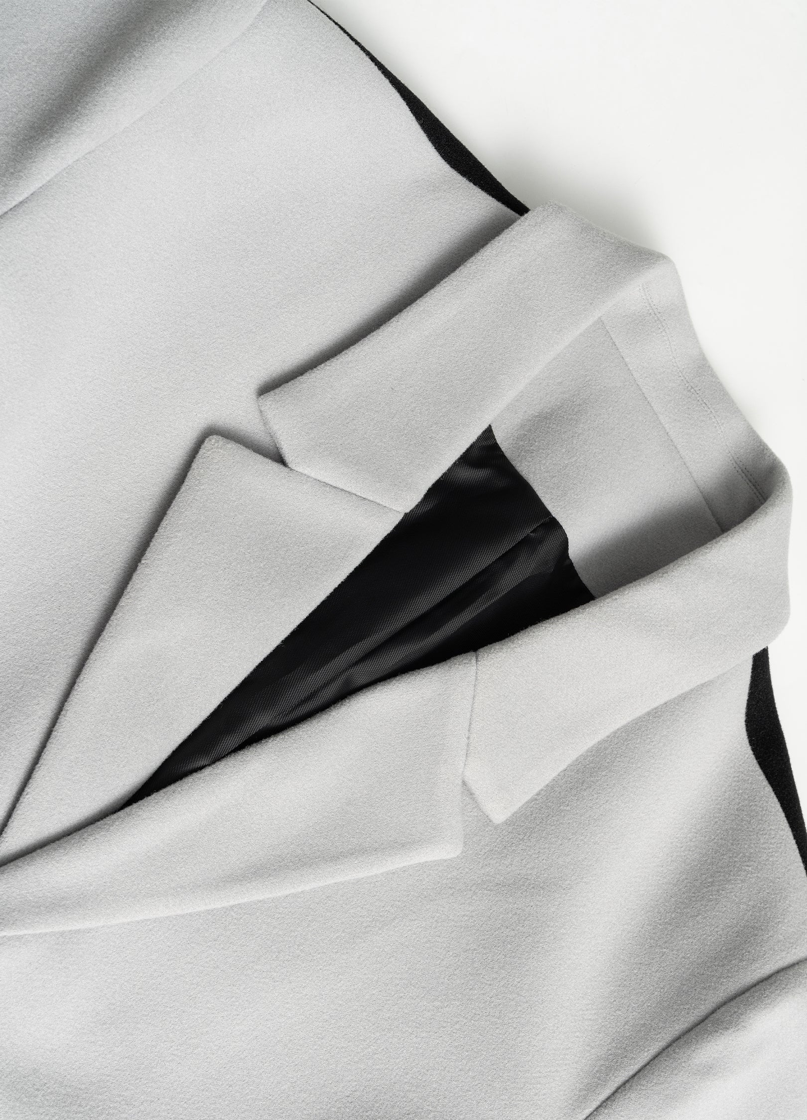 22FW Monochrome Majesty Overcoat