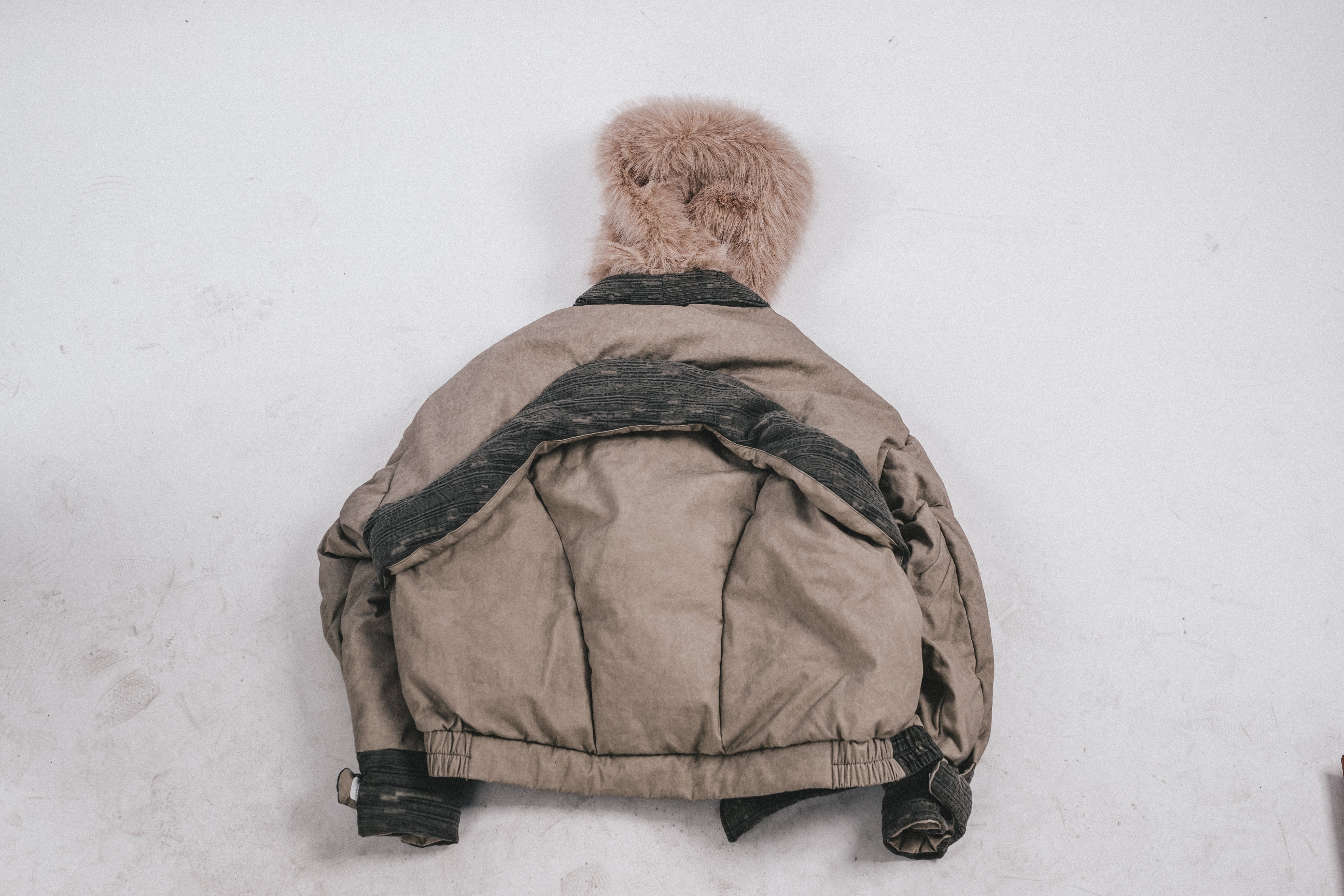 DRKLEI Hunter Cloak Down