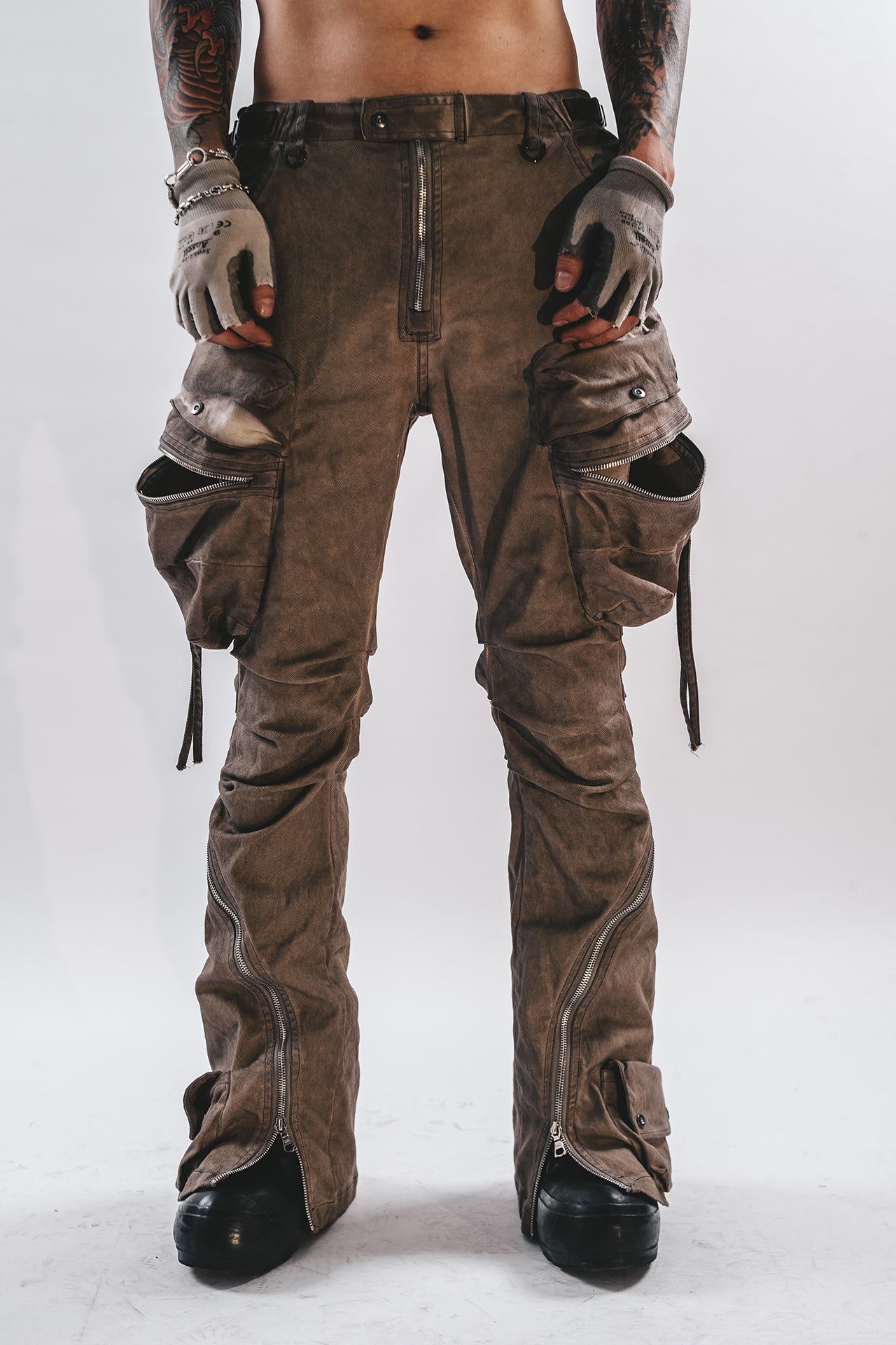 DRKLEI ZIP ARC STACKED PANTS