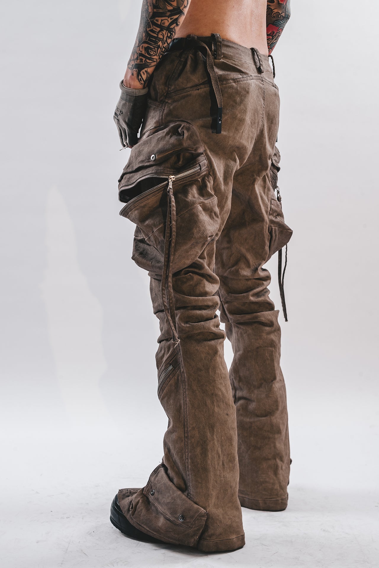 DRKLEI ZIP ARC STACKED PANTS