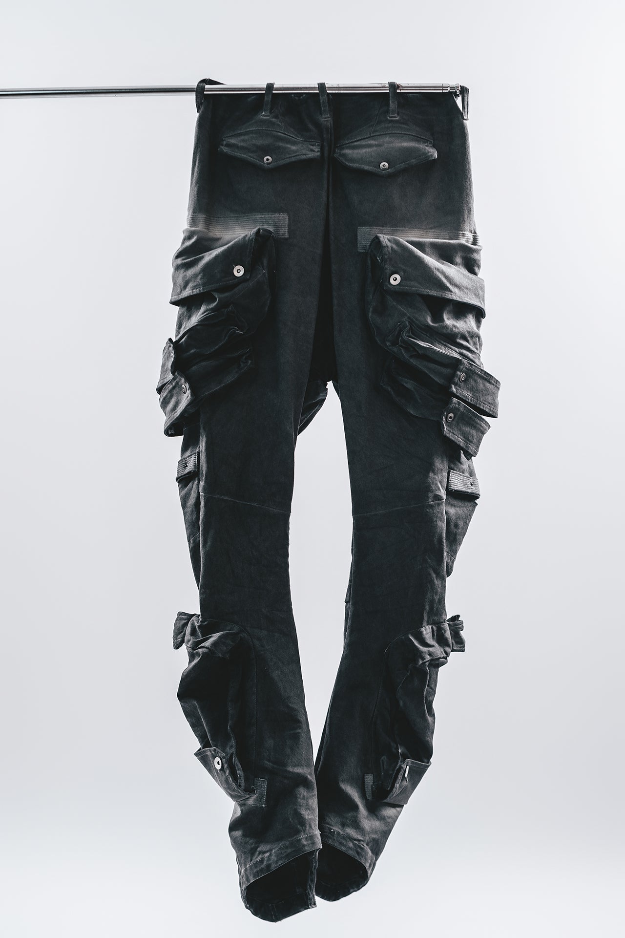 DRKLEI STUDDED ARC CARGO PANTS