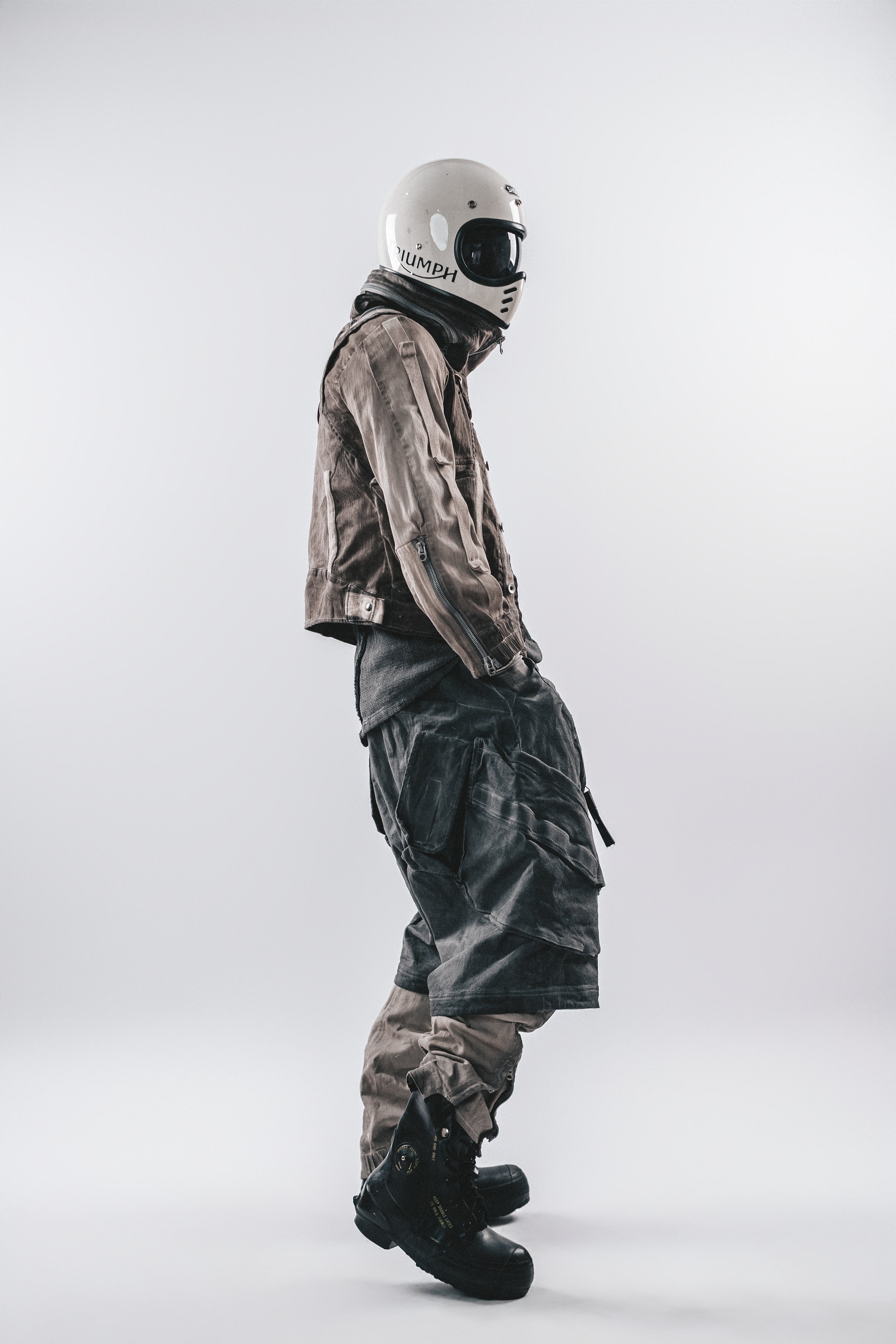 DARKCORE DUSTFORM CROP CARGO SHORTS