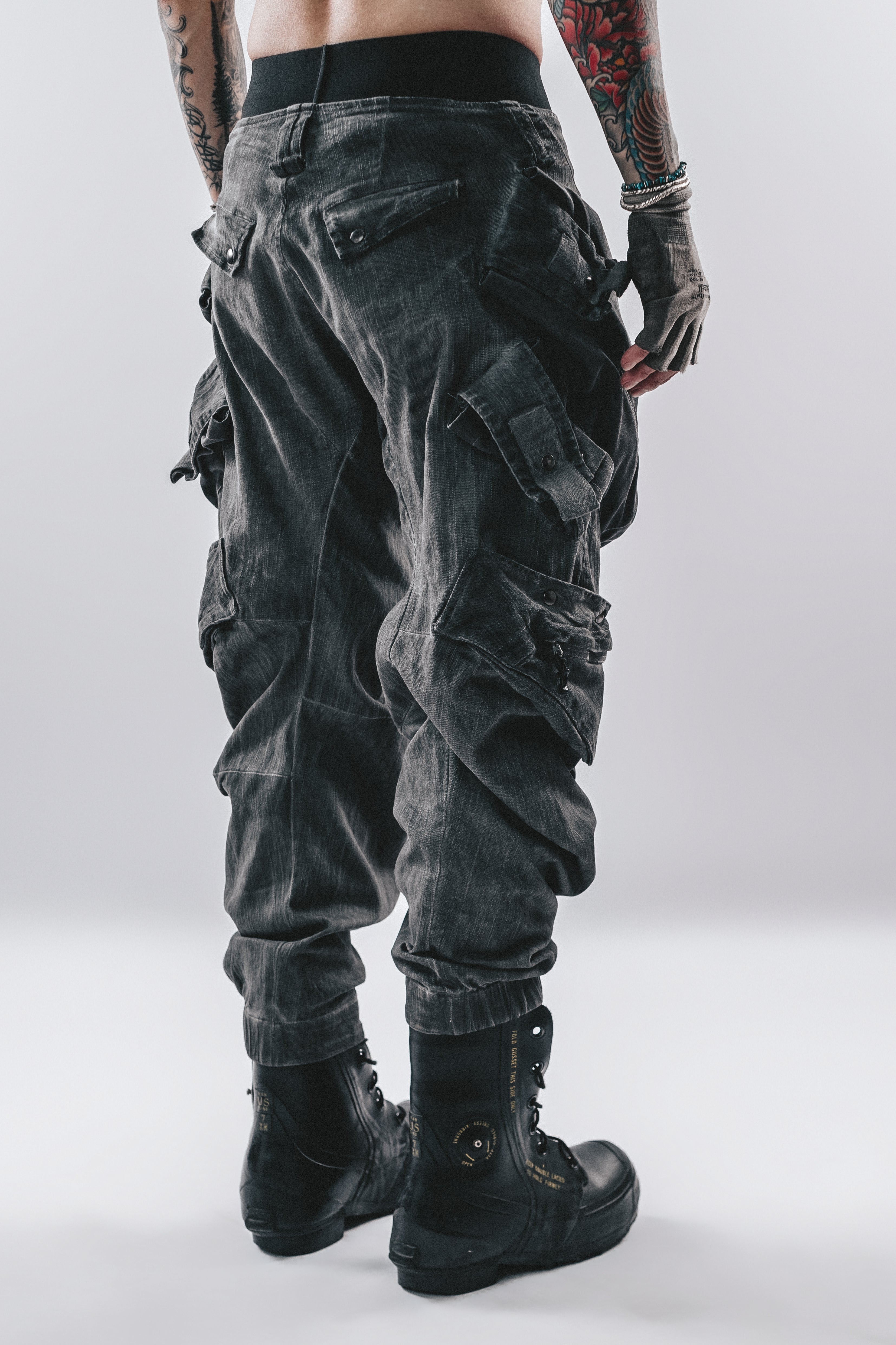 DARKCORE STRAP CARGO PANTS