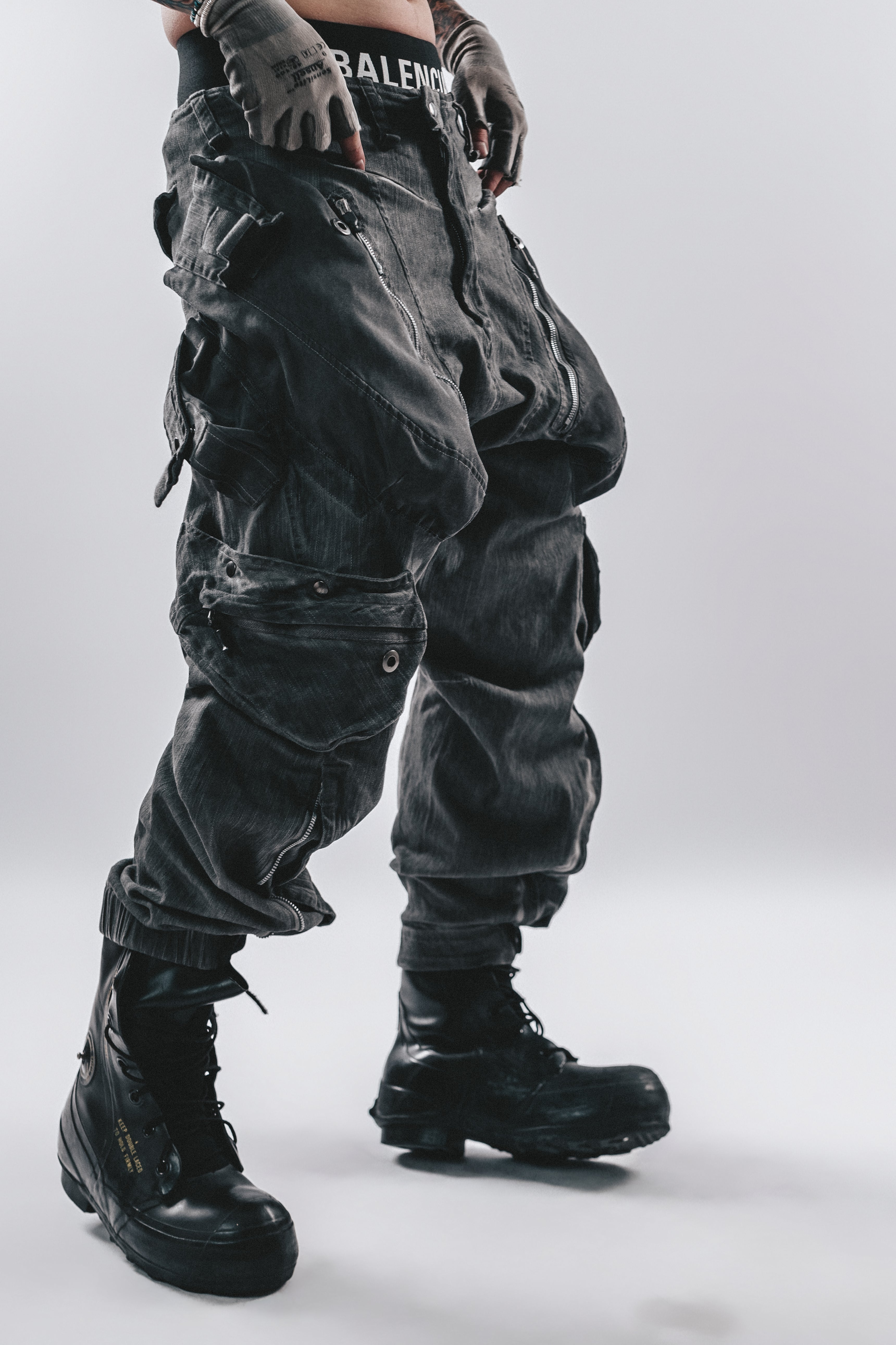 DARKCORE STRAP CARGO PANTS