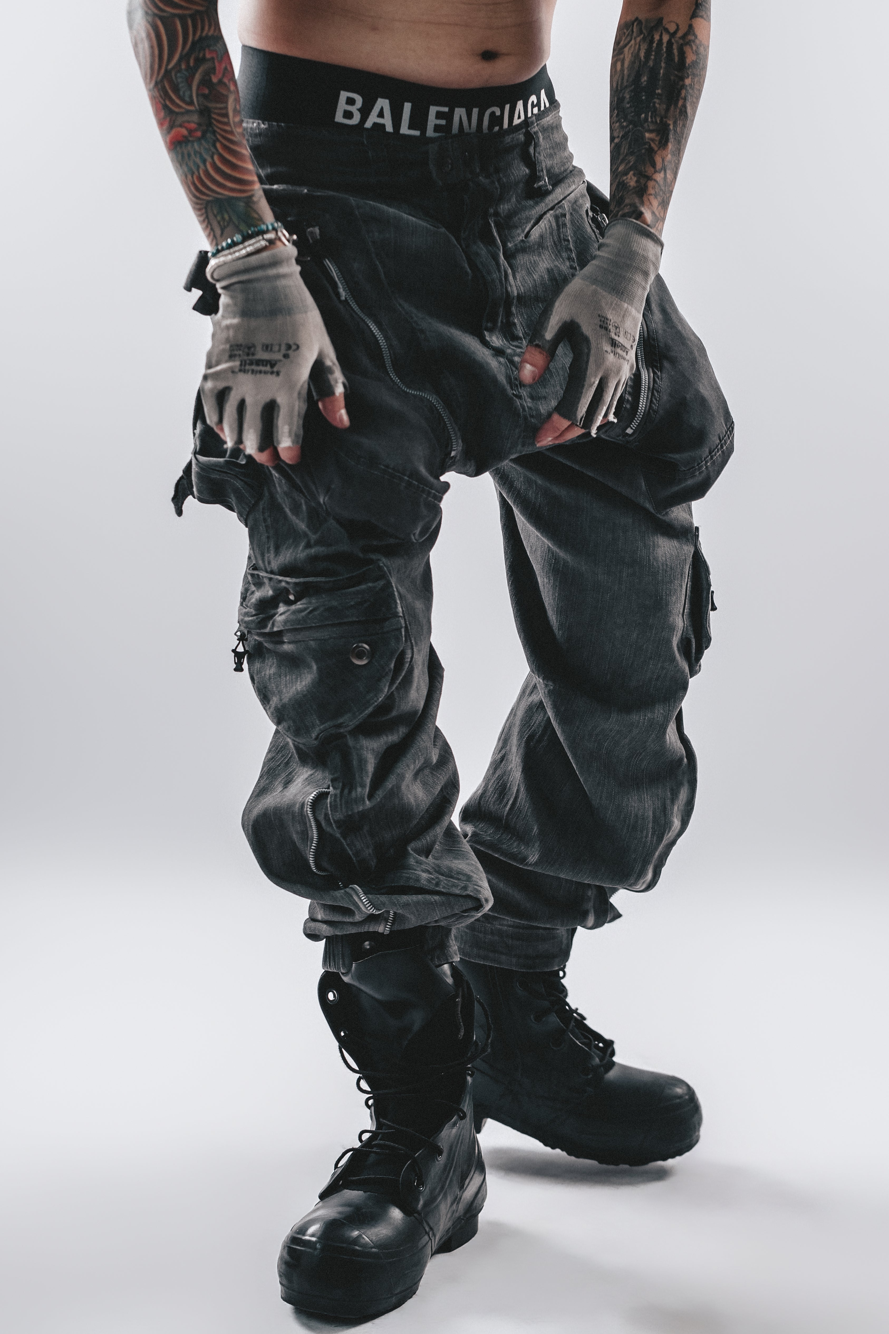 DARKCORE STRAP CARGO PANTS