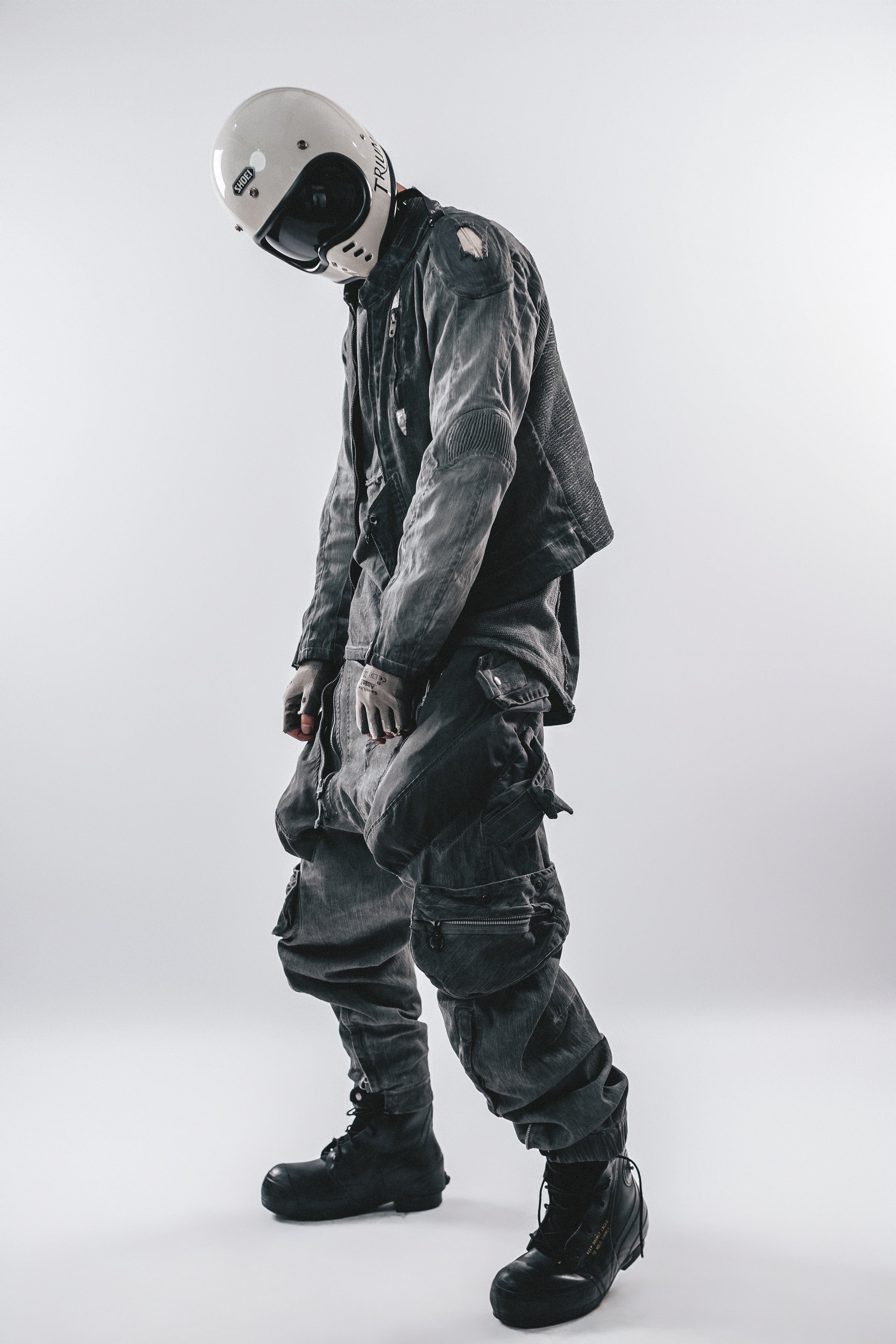 DARKCORE STRAP CARGO PANTS
