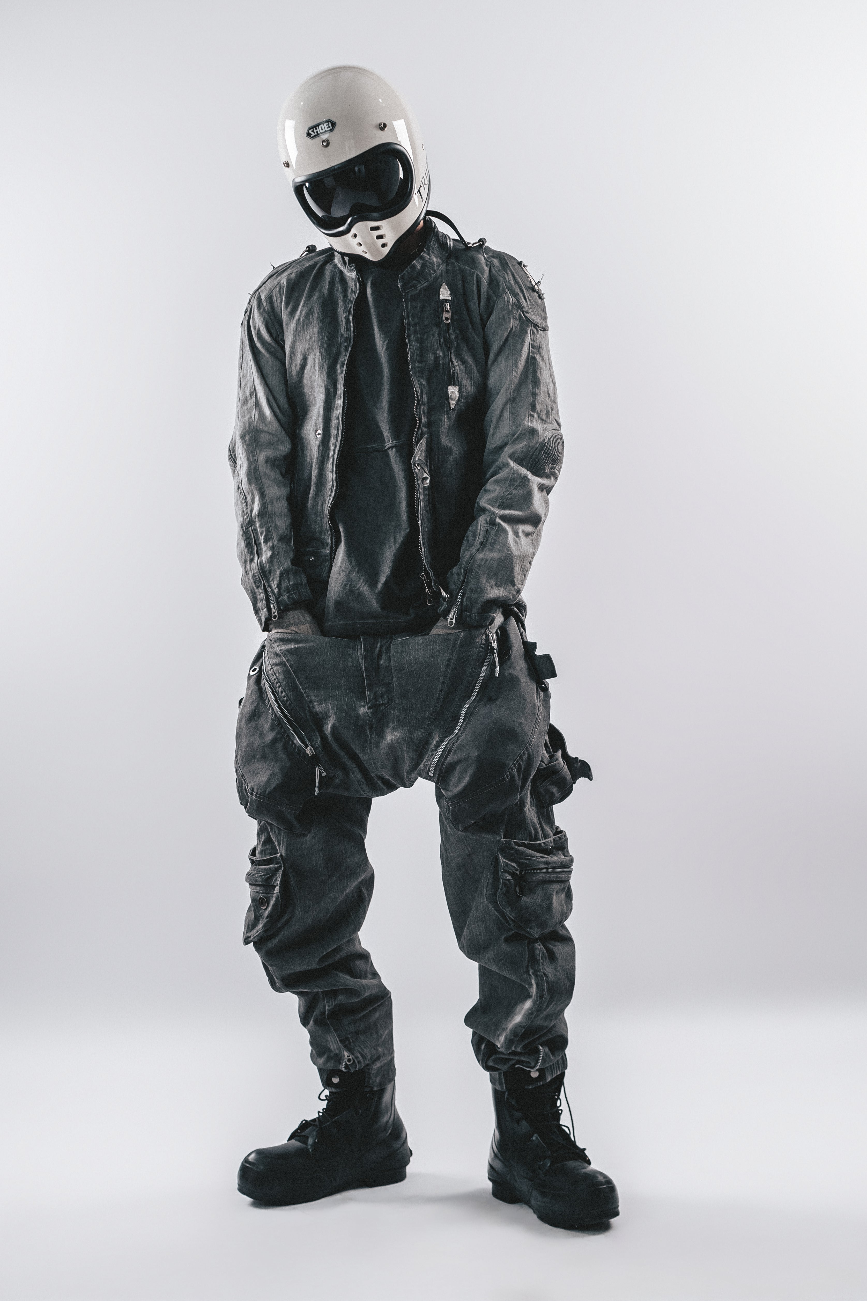 DARKCORE STRAP CARGO PANTS