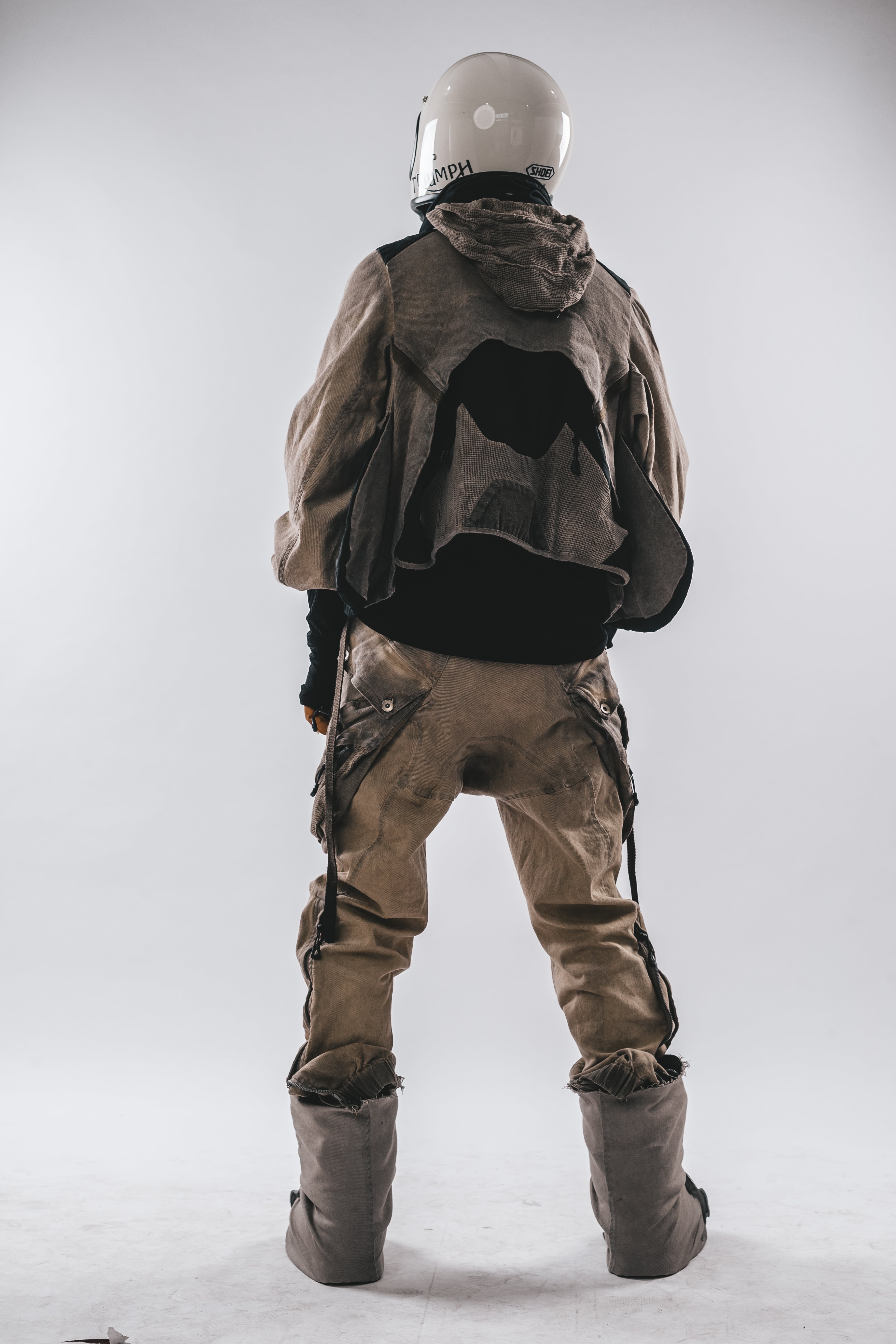 Layered Short Jacket with Detachable Net Hood