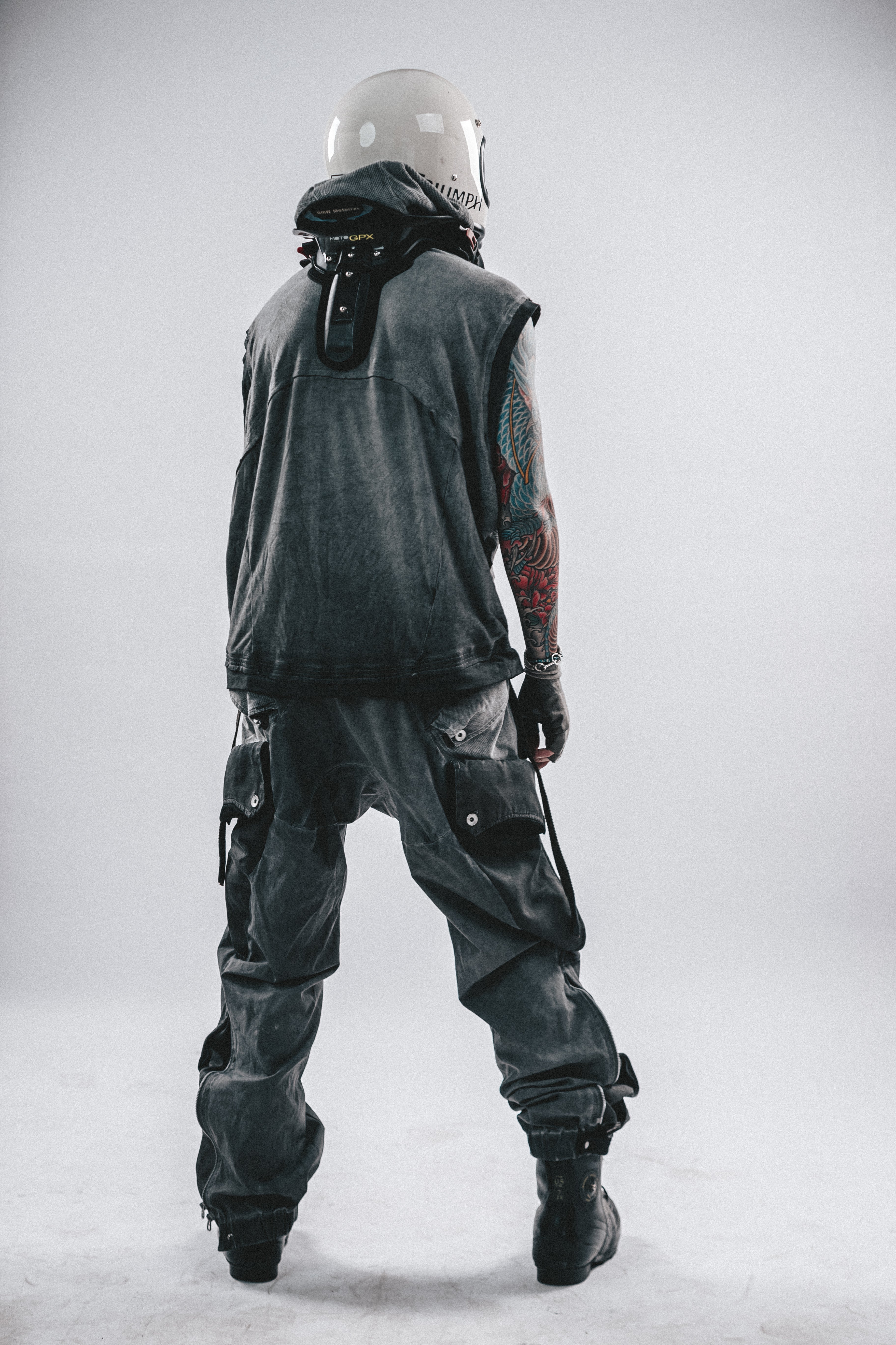 DRKLEI HOODED FRAY PATCHED TEE