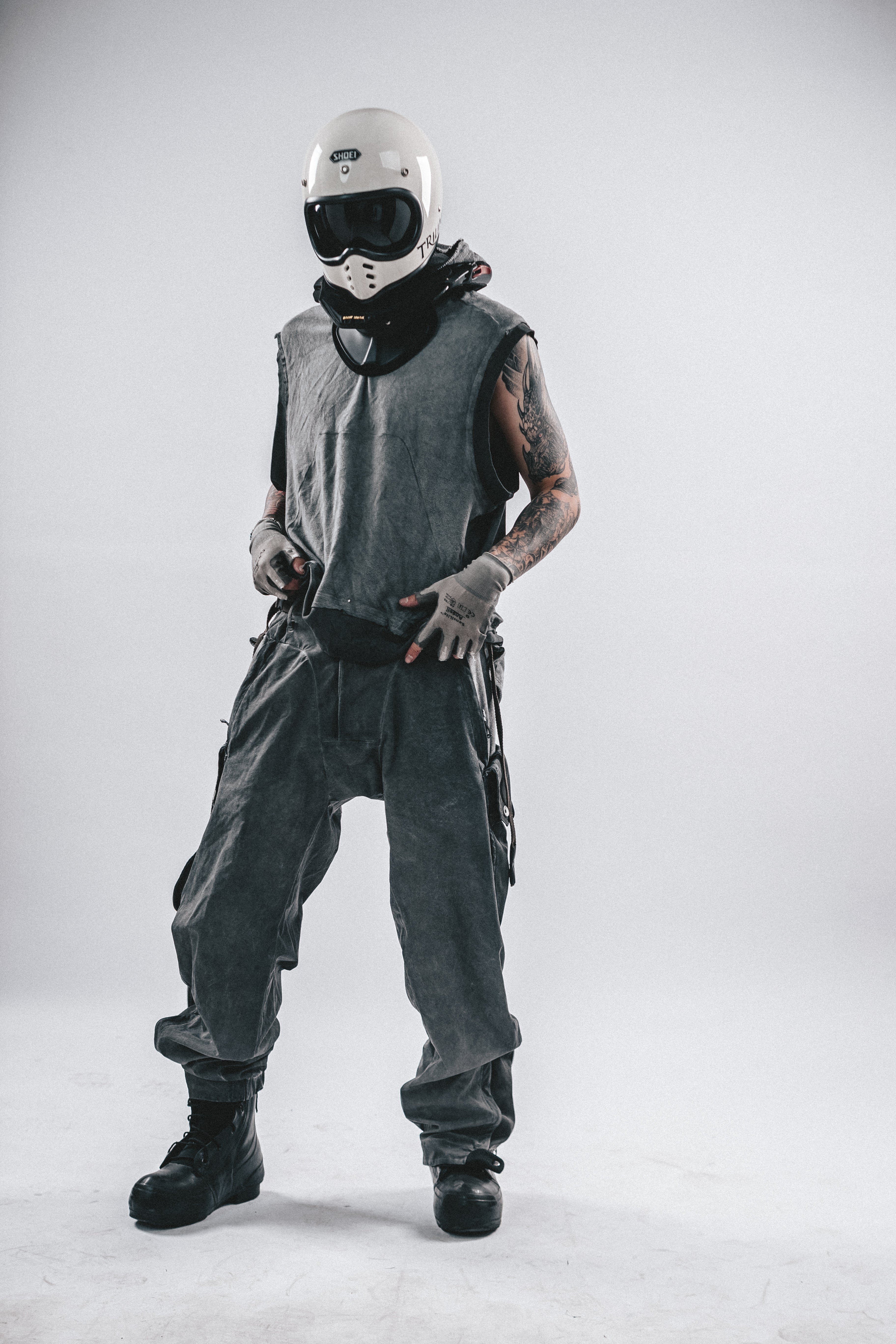 DRKLEI HOODED FRAY PATCHED TEE