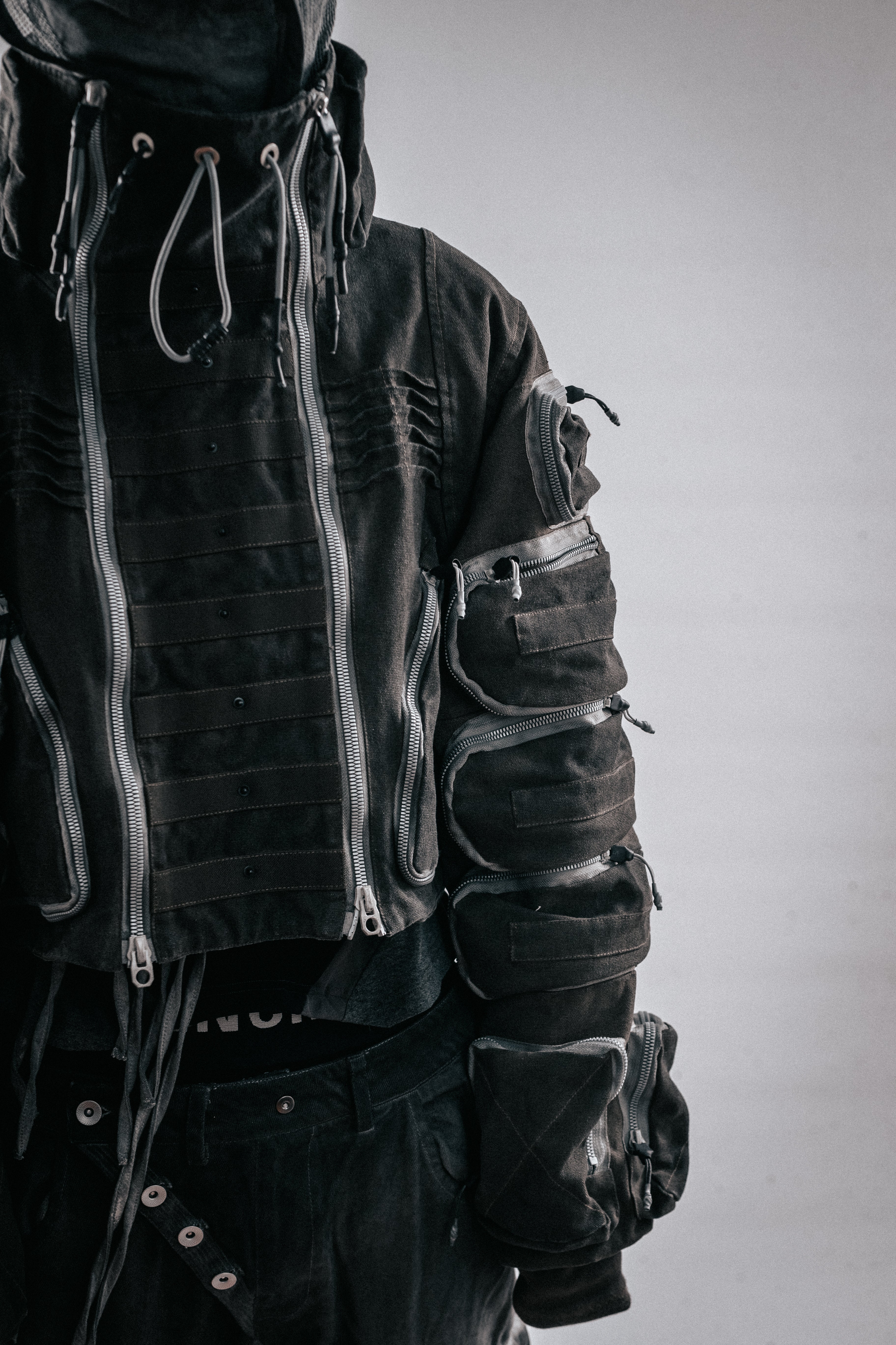 DRKLEI DISTRESSED UTILITY JACKET